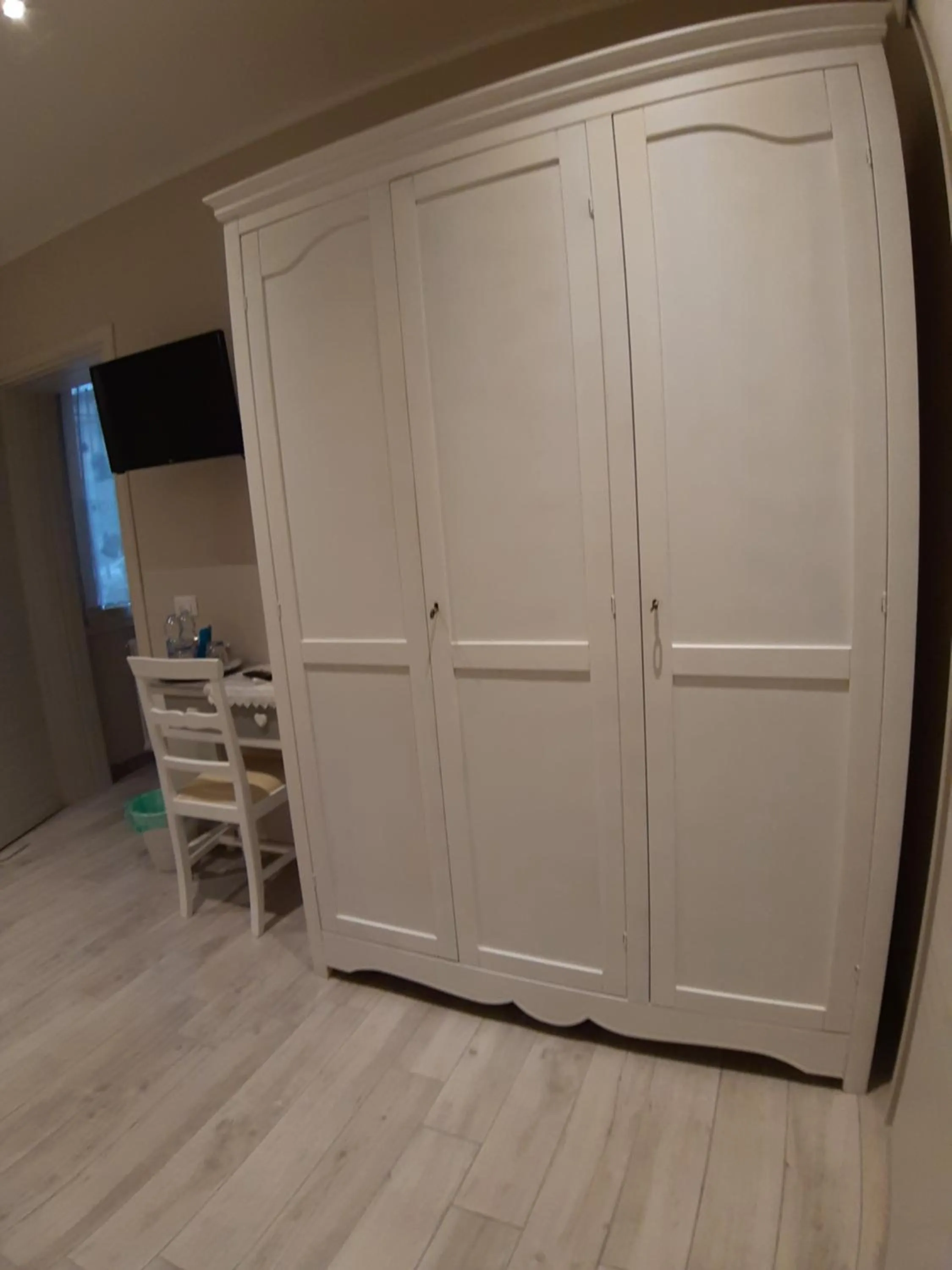 Decorative detail in Reggiolacittàinvisibile B&B