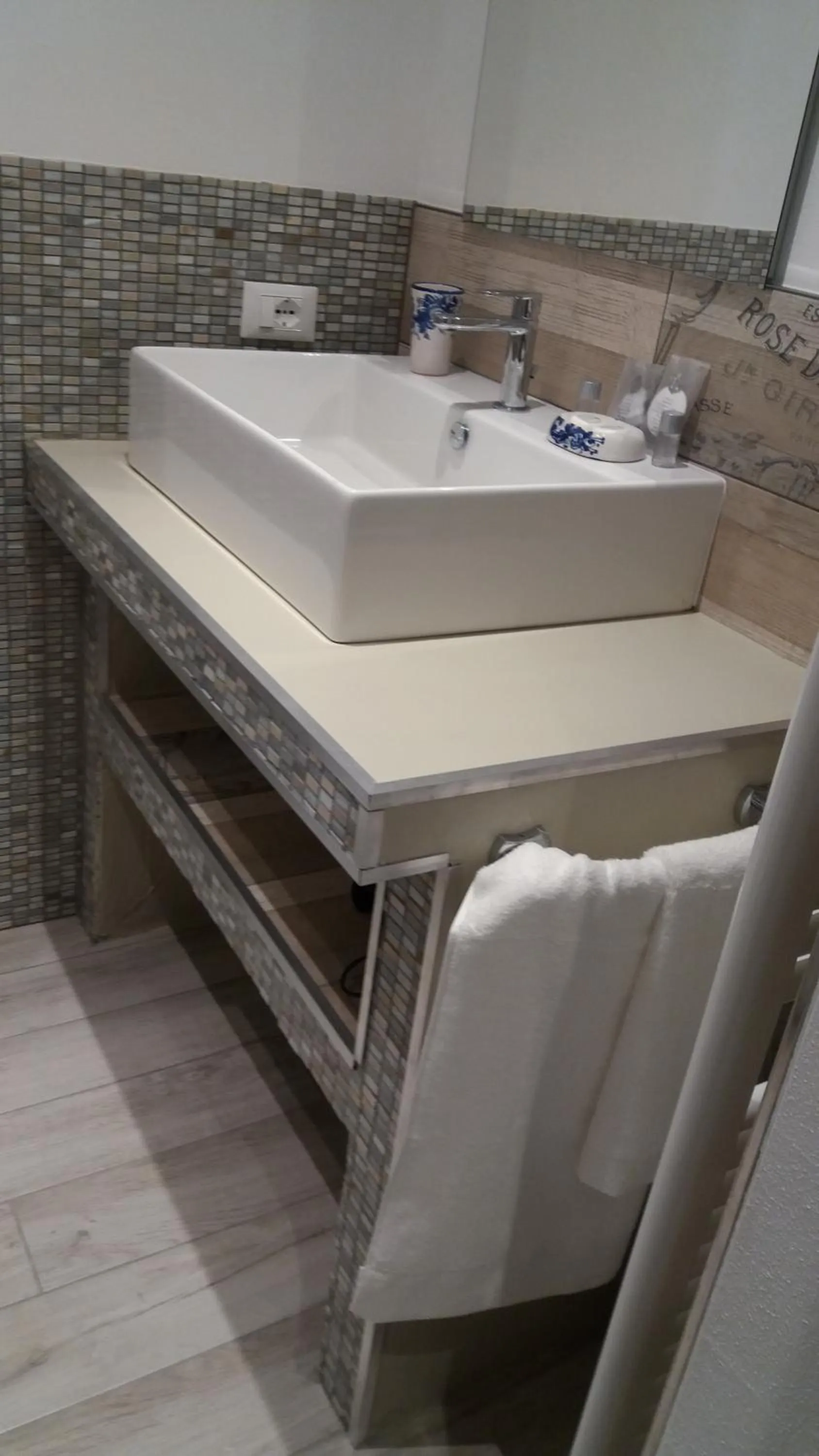 Bathroom in Reggiolacittàinvisibile B&B