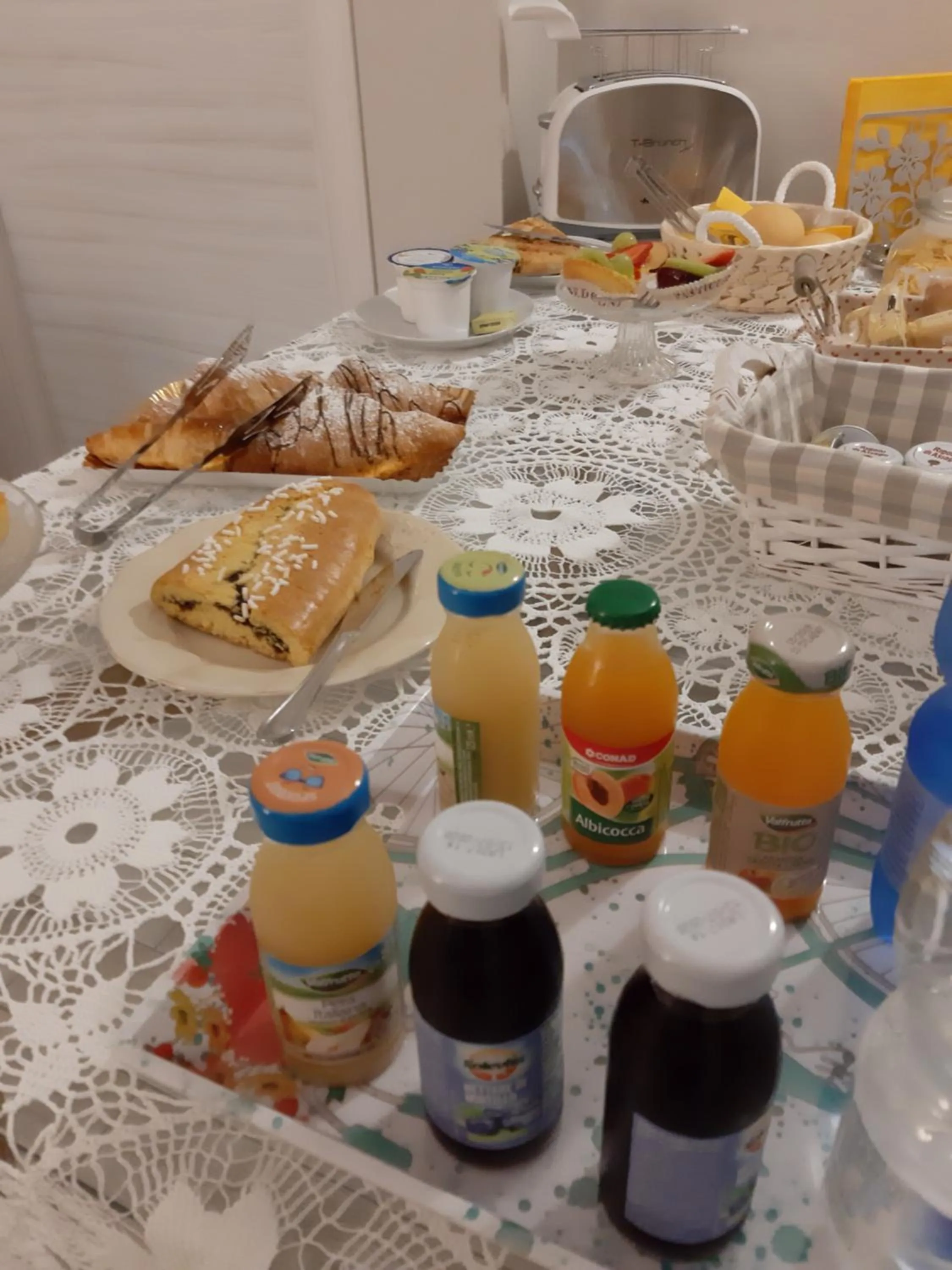Breakfast in Reggiolacittàinvisibile B&B