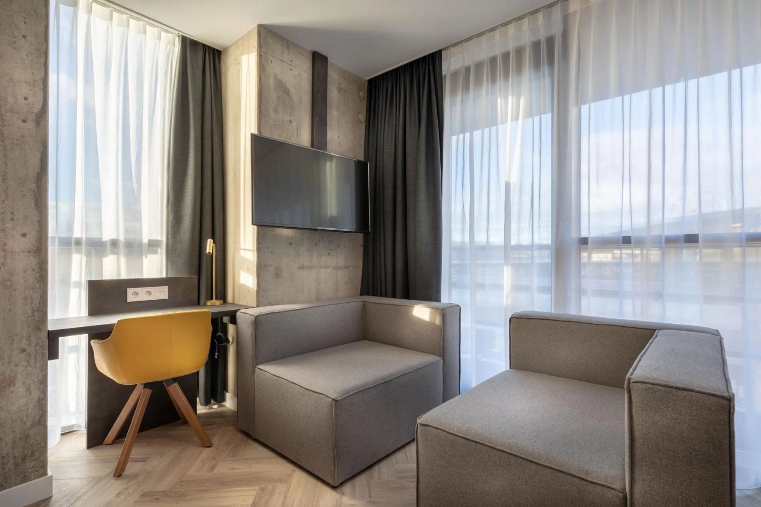 TV and multimedia in Hotel New Kit