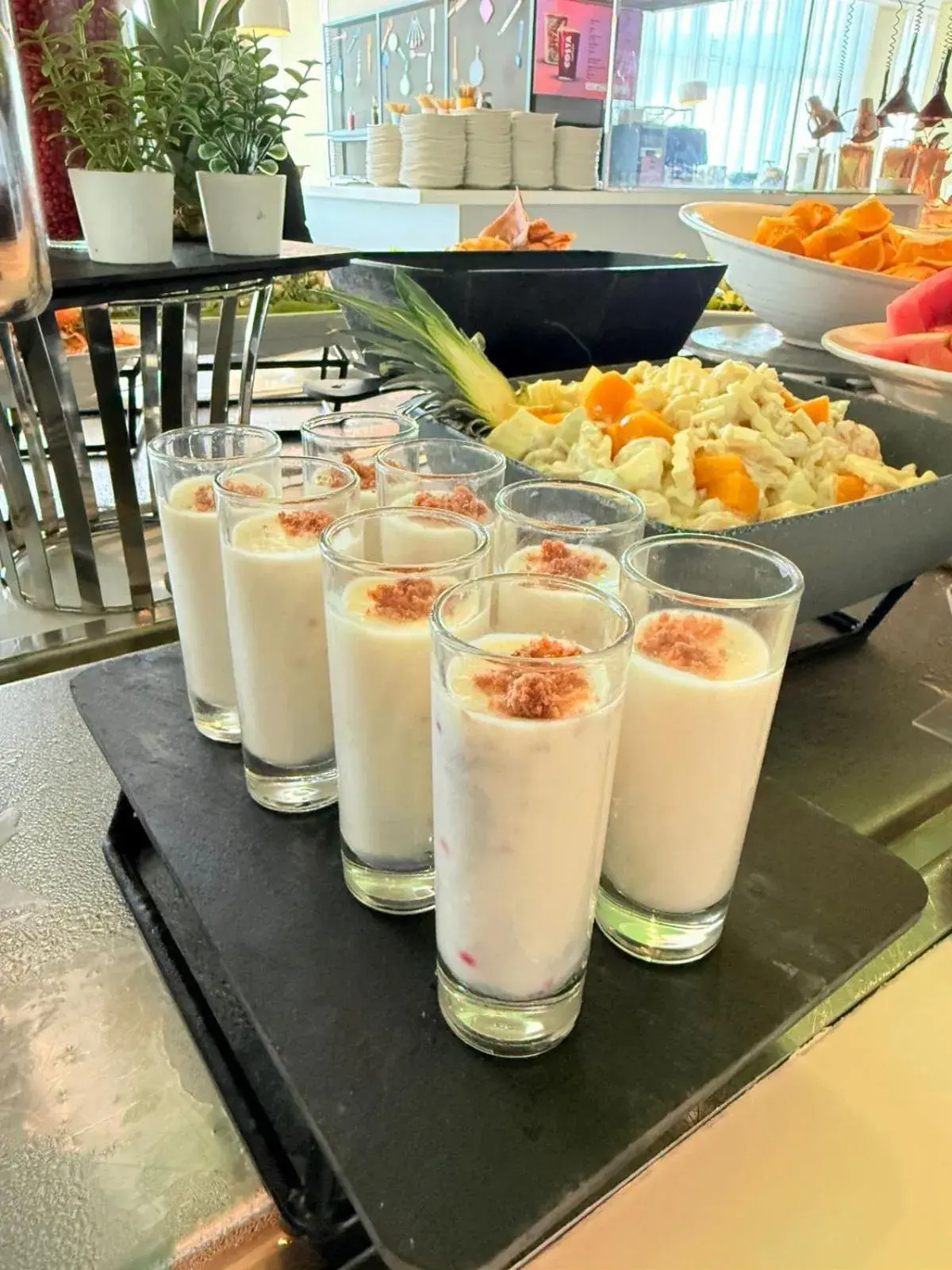 Restaurant/places to eat in Studio M Arabian Plaza Hotel & Hotel Apartments Restaurant/places to eat in Studio M Arabian Plaza Hotel & Hotel Apartments