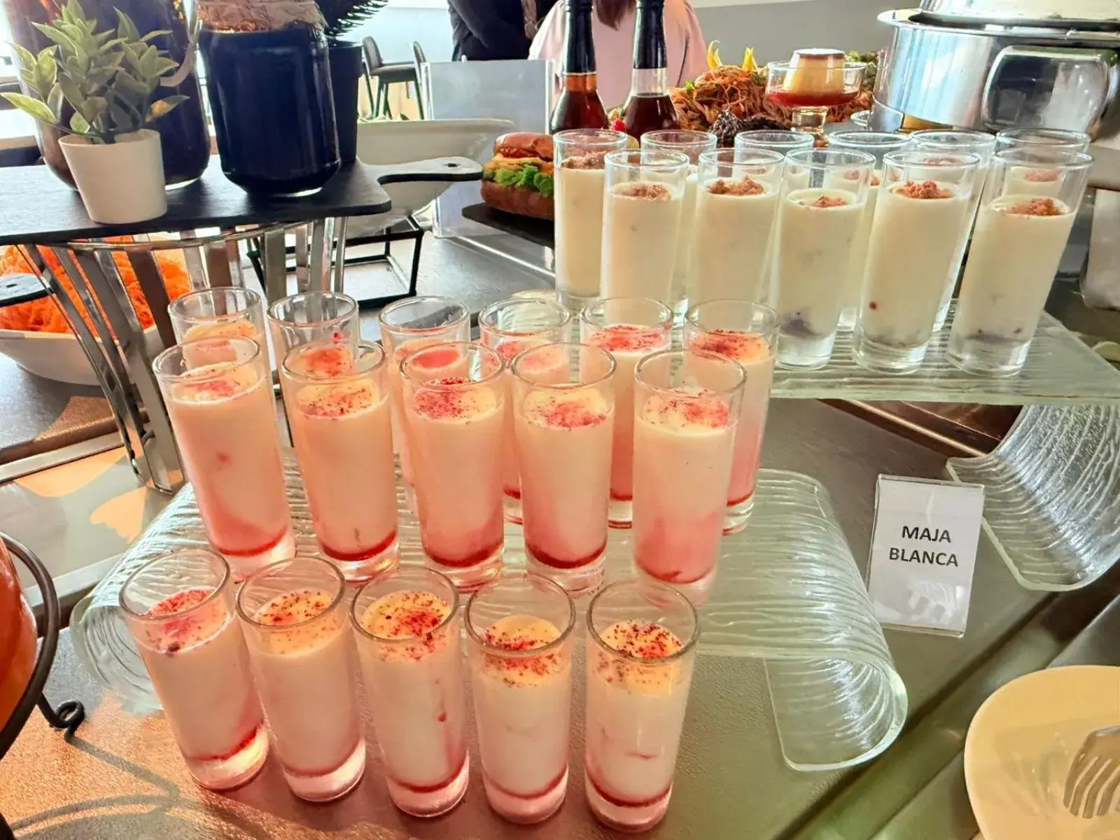 Restaurant/places to eat in Studio M Arabian Plaza Hotel & Hotel Apartments Restaurant/places to eat in Studio M Arabian Plaza Hotel & Hotel Apartments