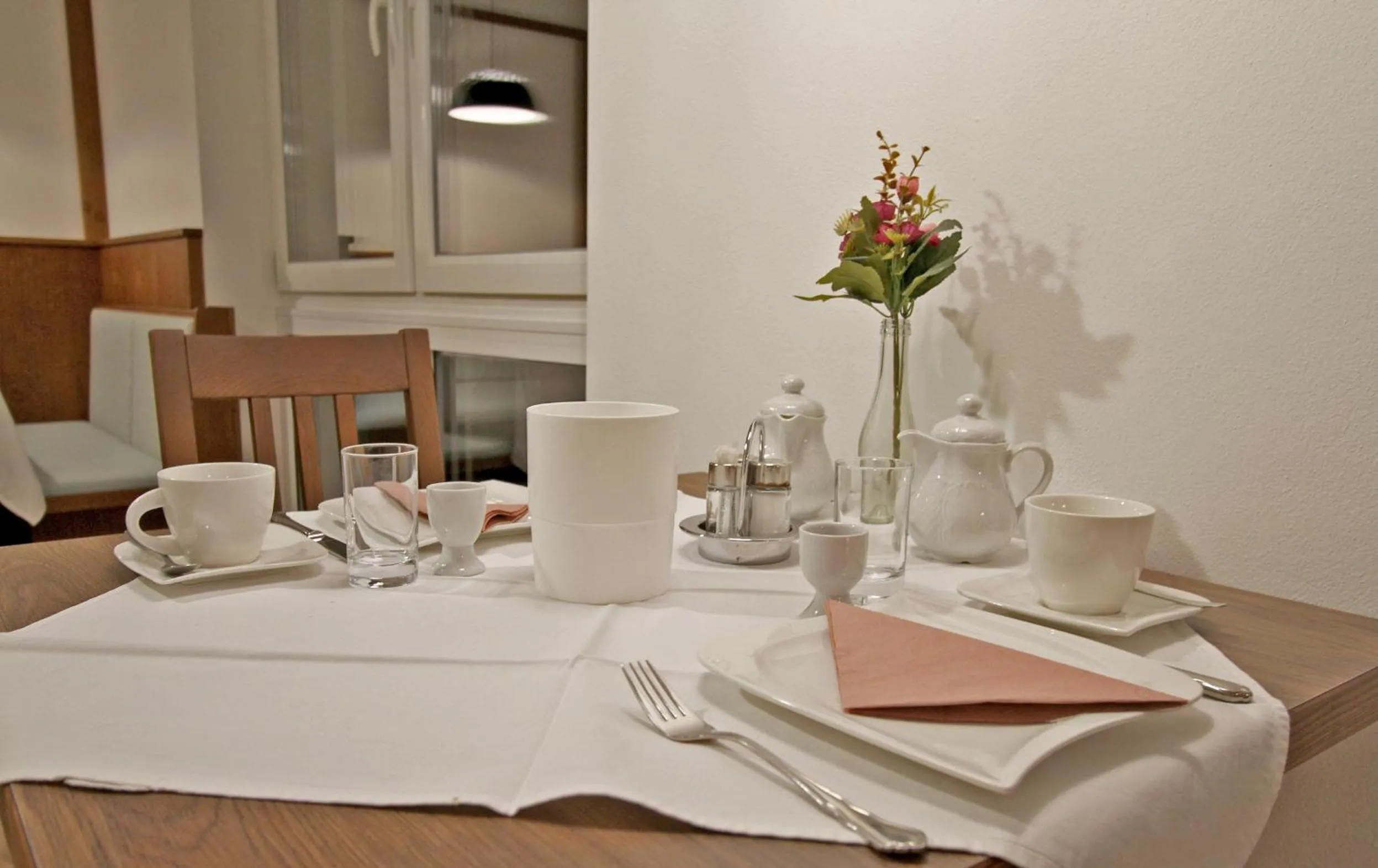 Restaurant/places to eat in Alpenhotel Ensmann