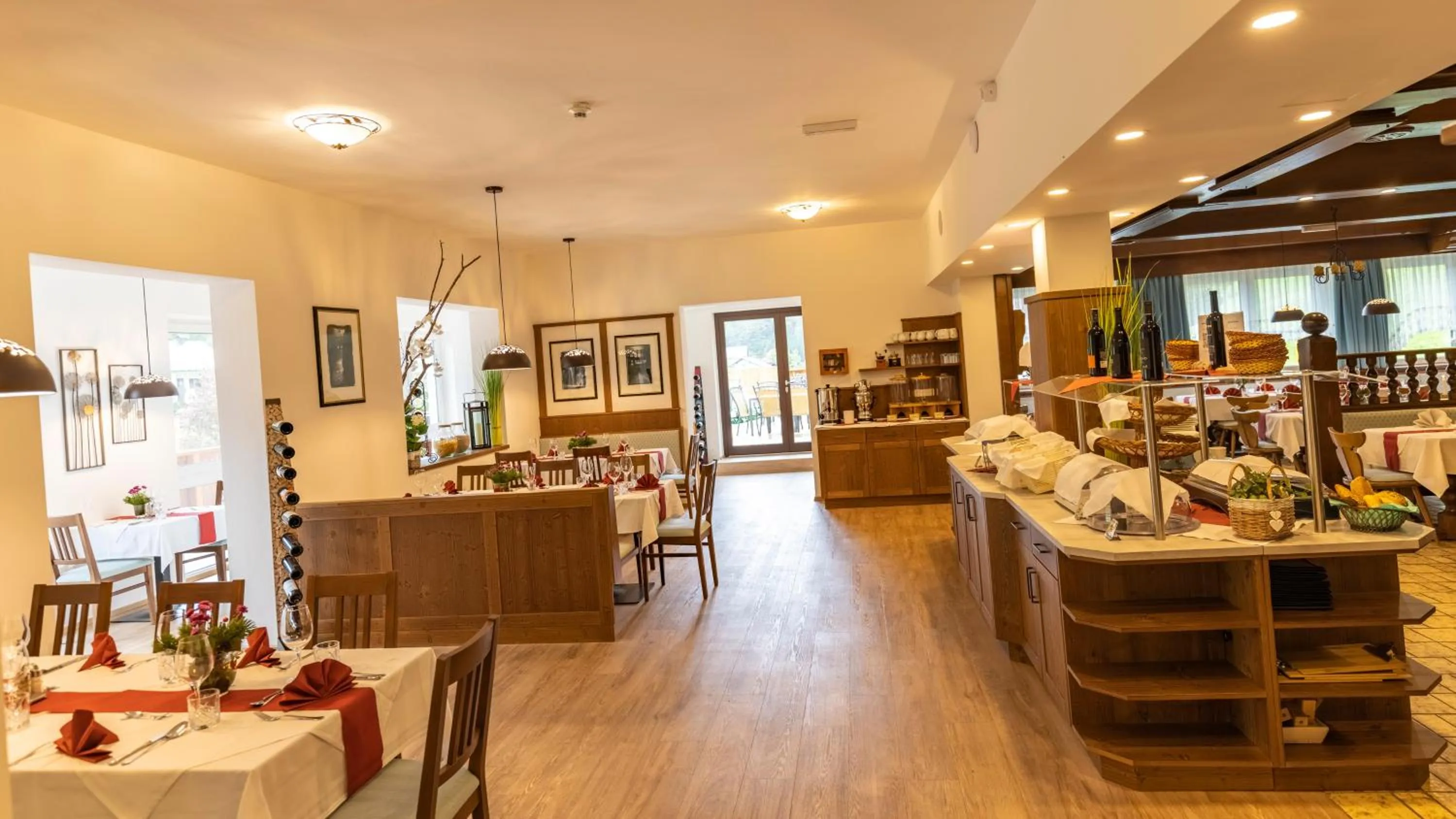 Breakfast in Alpenhotel Ensmann