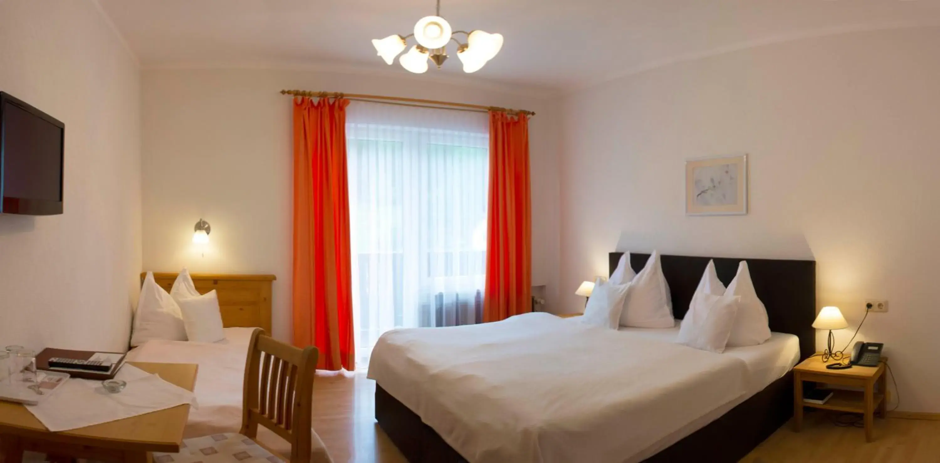 Triple Room in Alpenhotel Ensmann Triple Room in Alpenhotel Ensmann