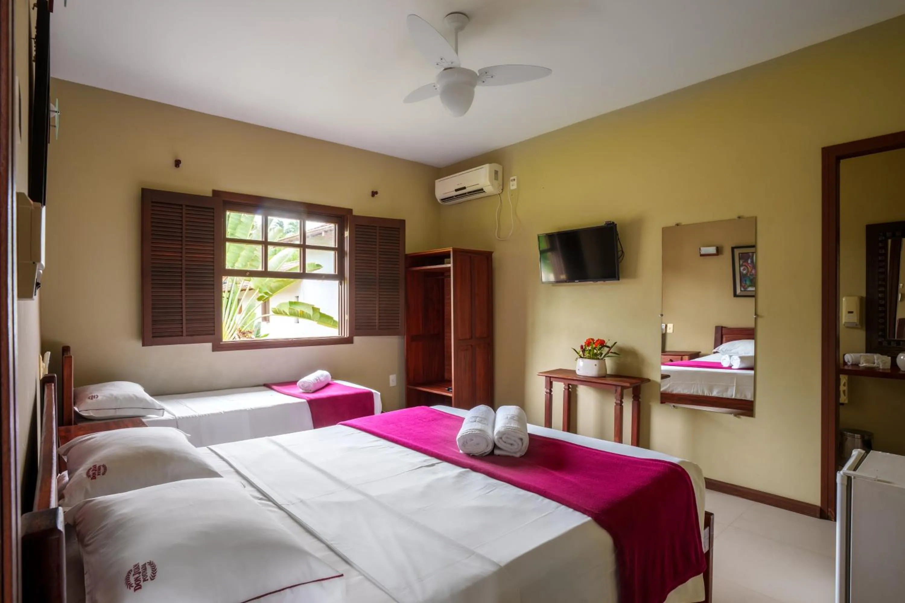 Bedroom, Bed in Casa Poema Paraty