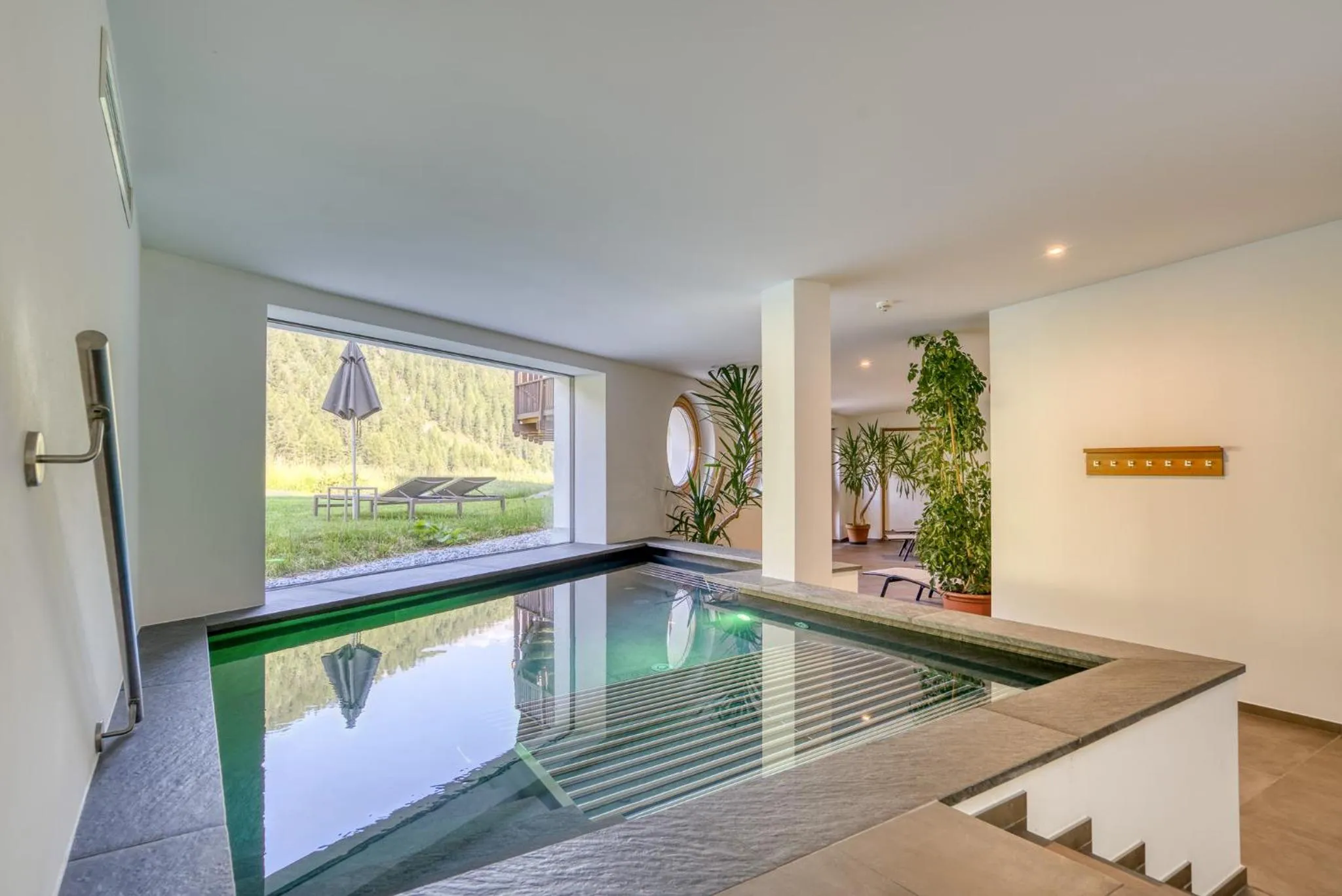 Swimming pool in Hotel Cevedale