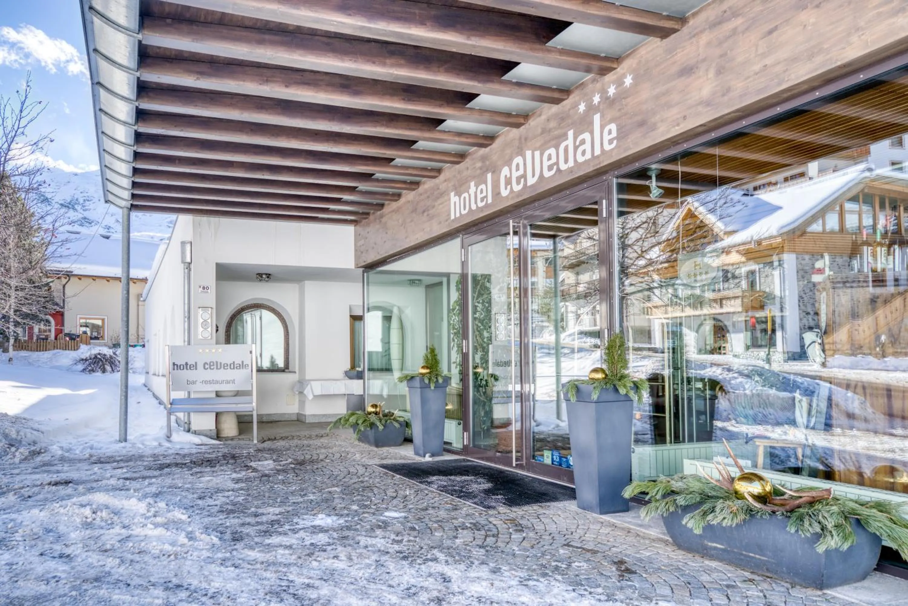 Property building in Hotel Cevedale