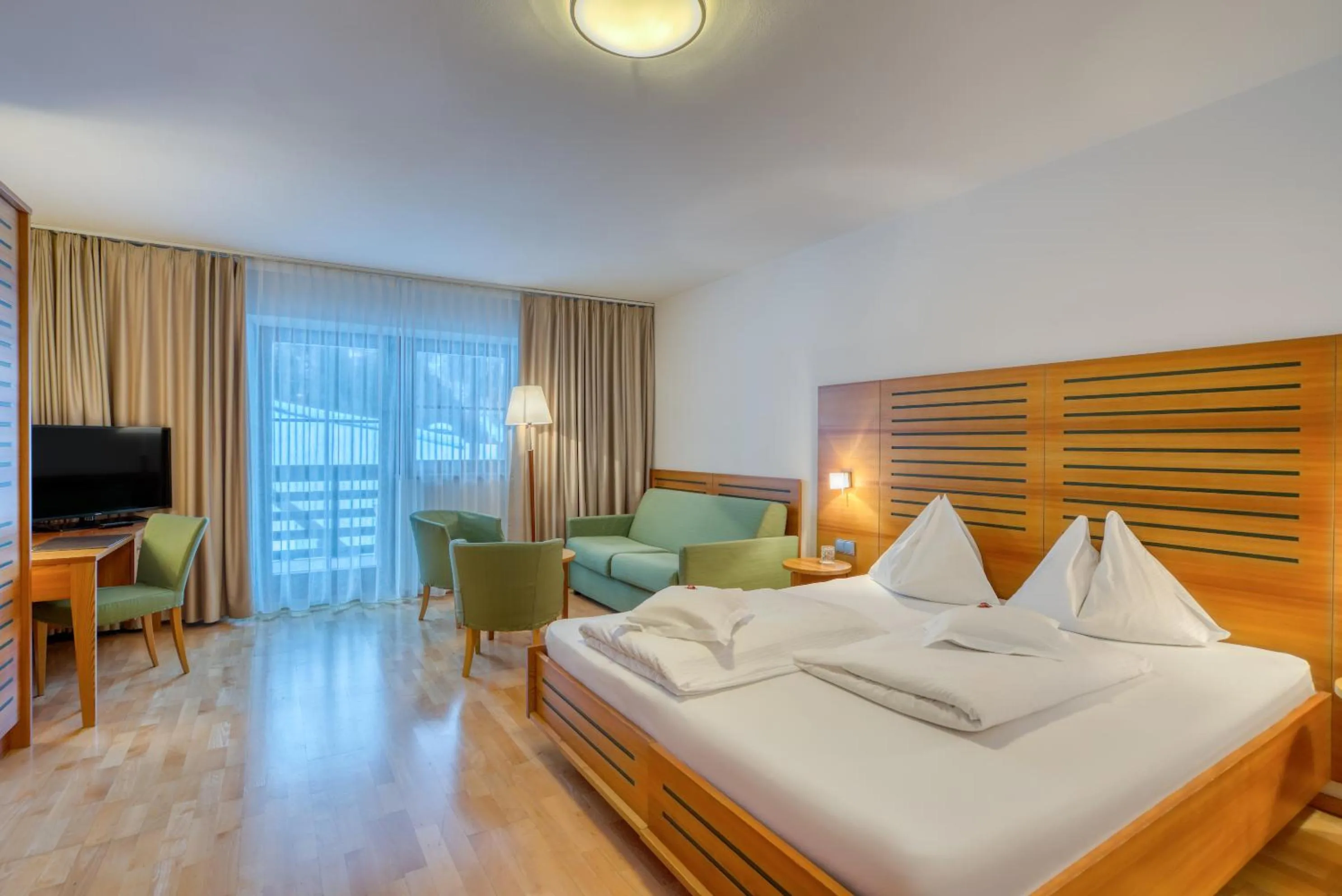 Photo of the whole room, Bed in Hotel Cevedale