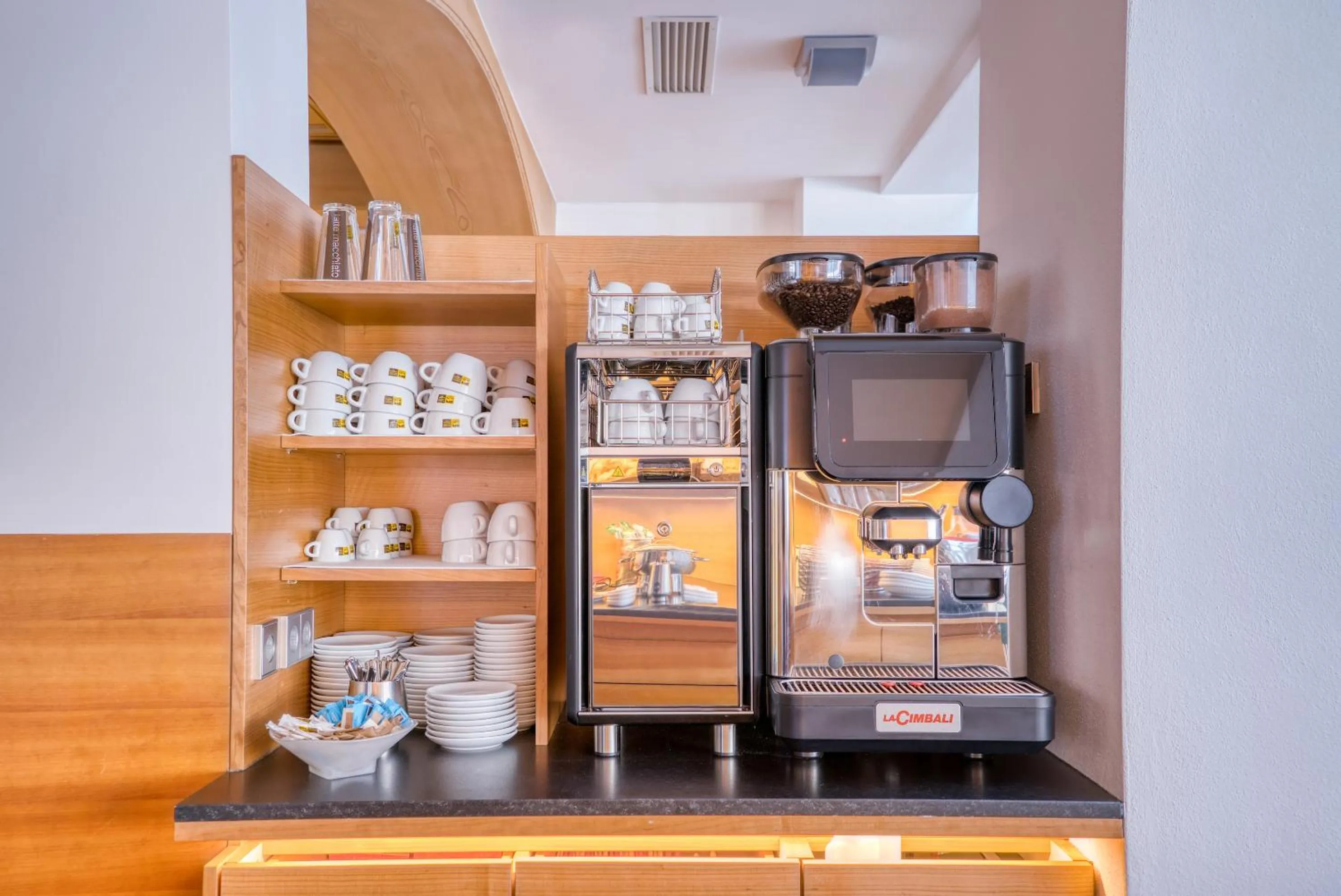 Kitchen or kitchenette in Hotel Cevedale