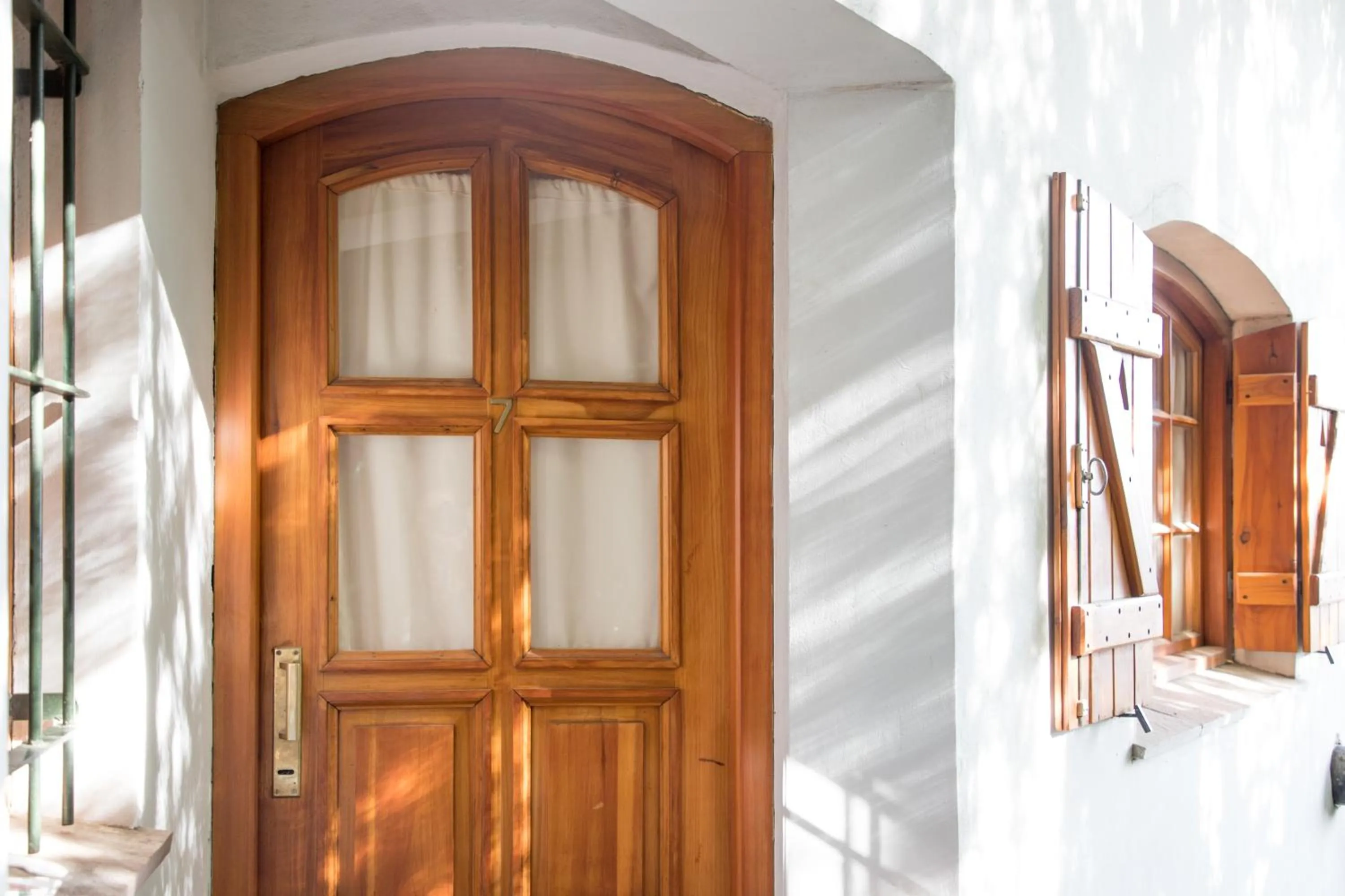 Text overlay in LA PONDEROSA Apart Hotel