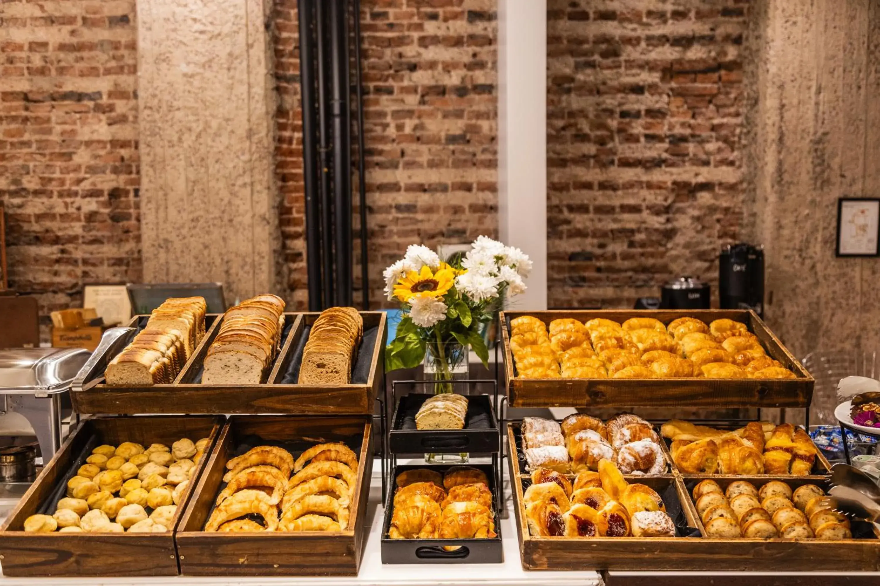 Breakfast in Principado Downtown Breakfast in Principado Downtown