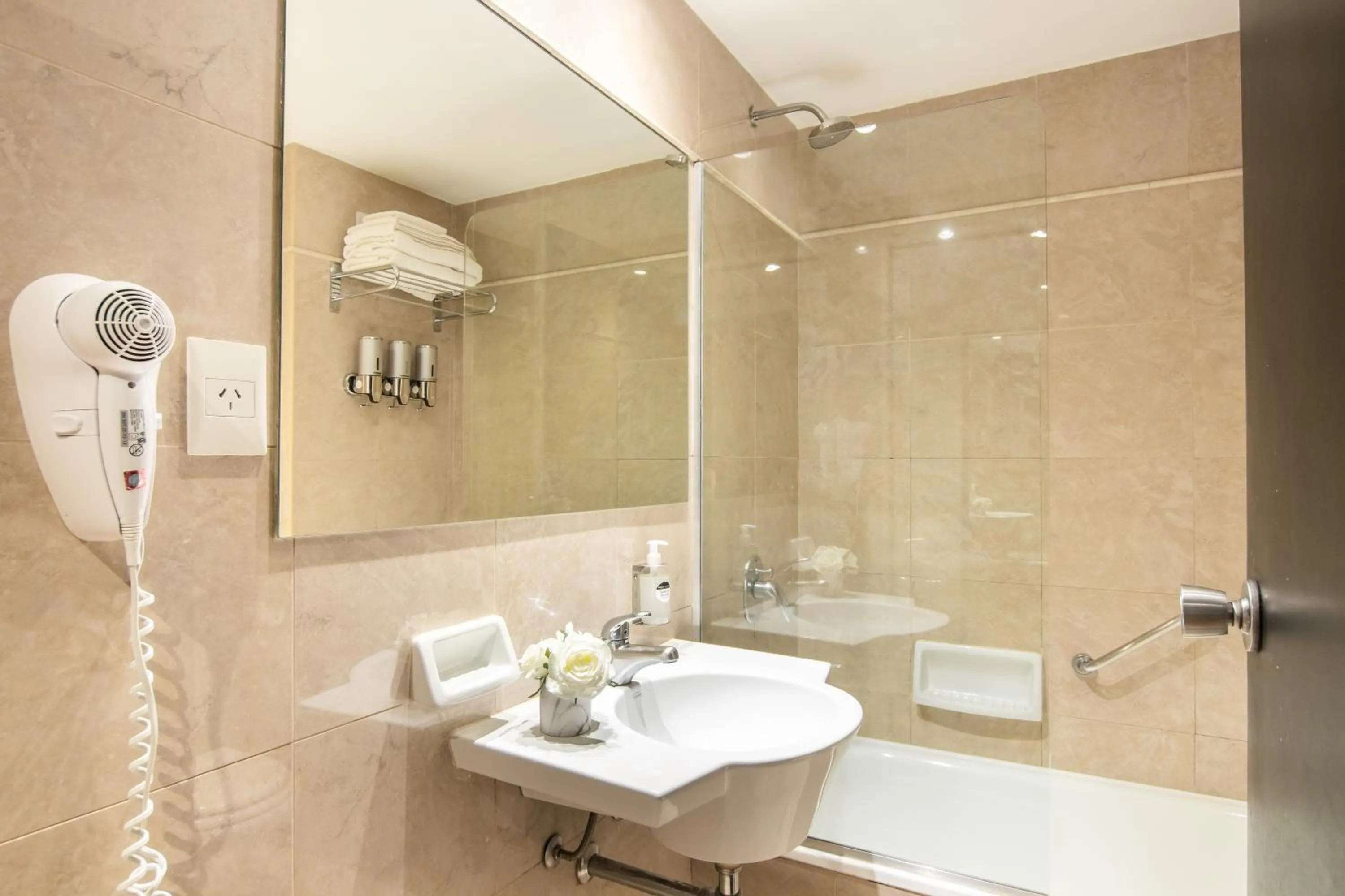 Bathroom in Principado Downtown