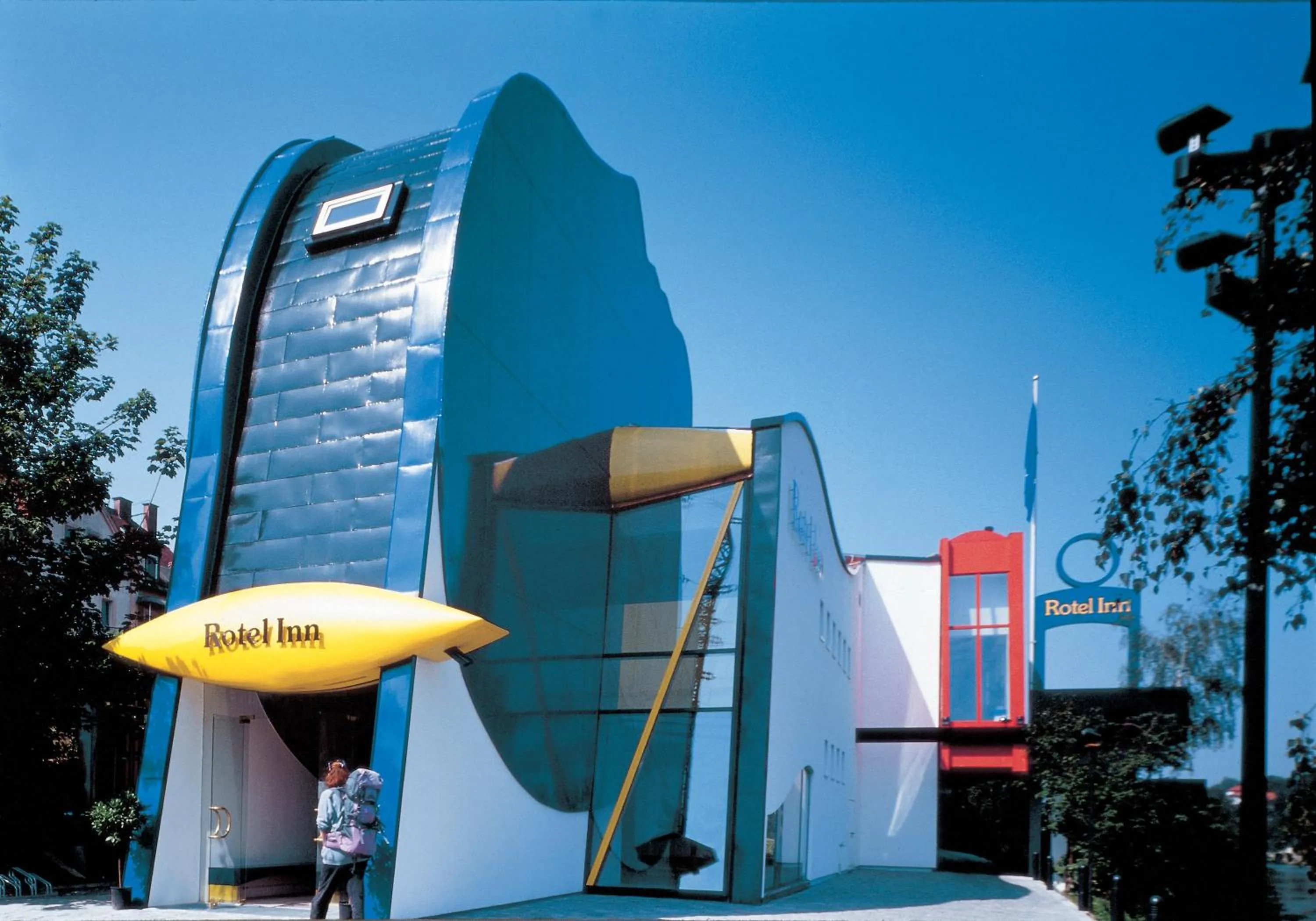 Facade/entrance in Rotel Inn