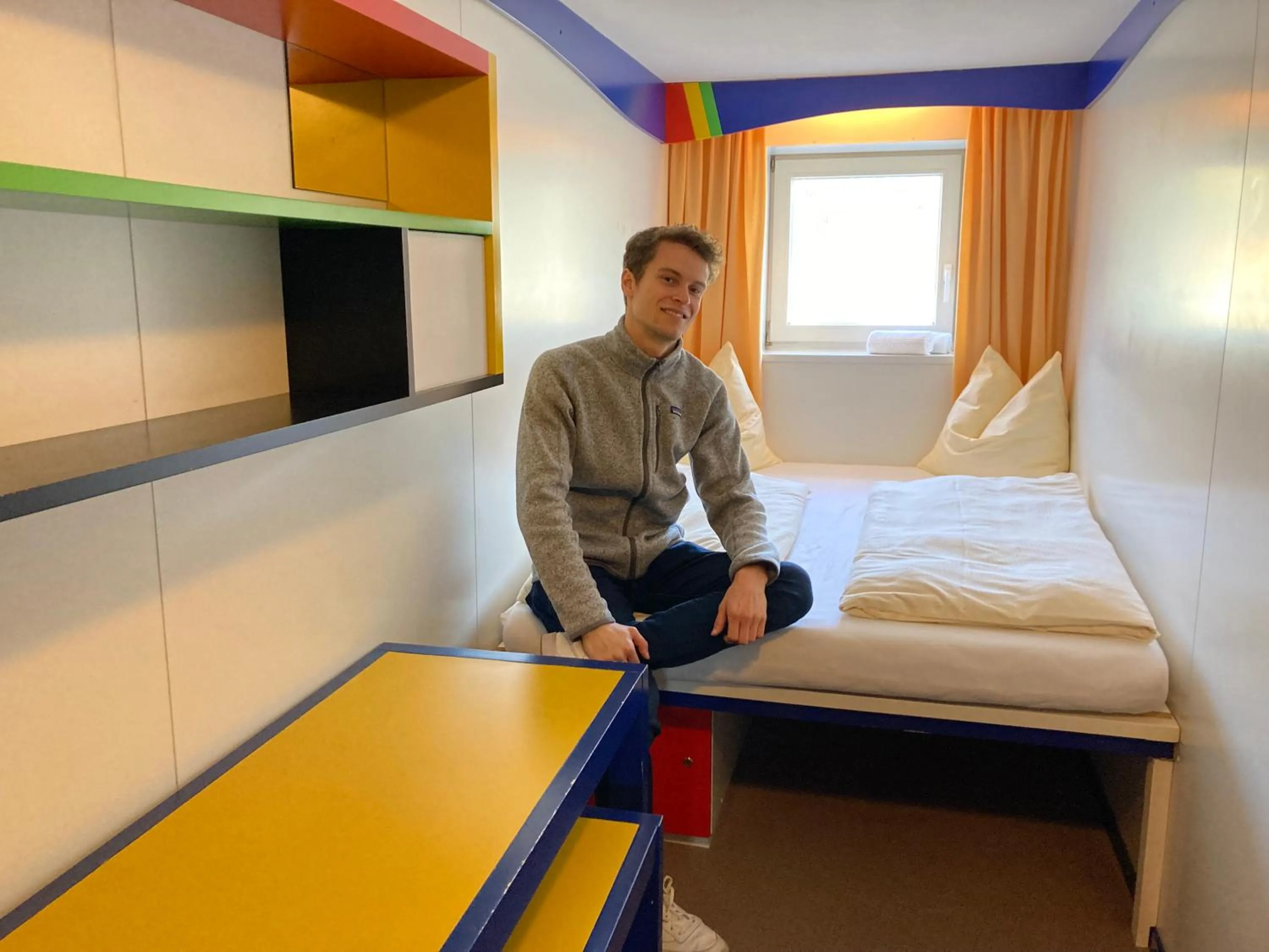 Photo of the whole room, Bed in Rotel Inn