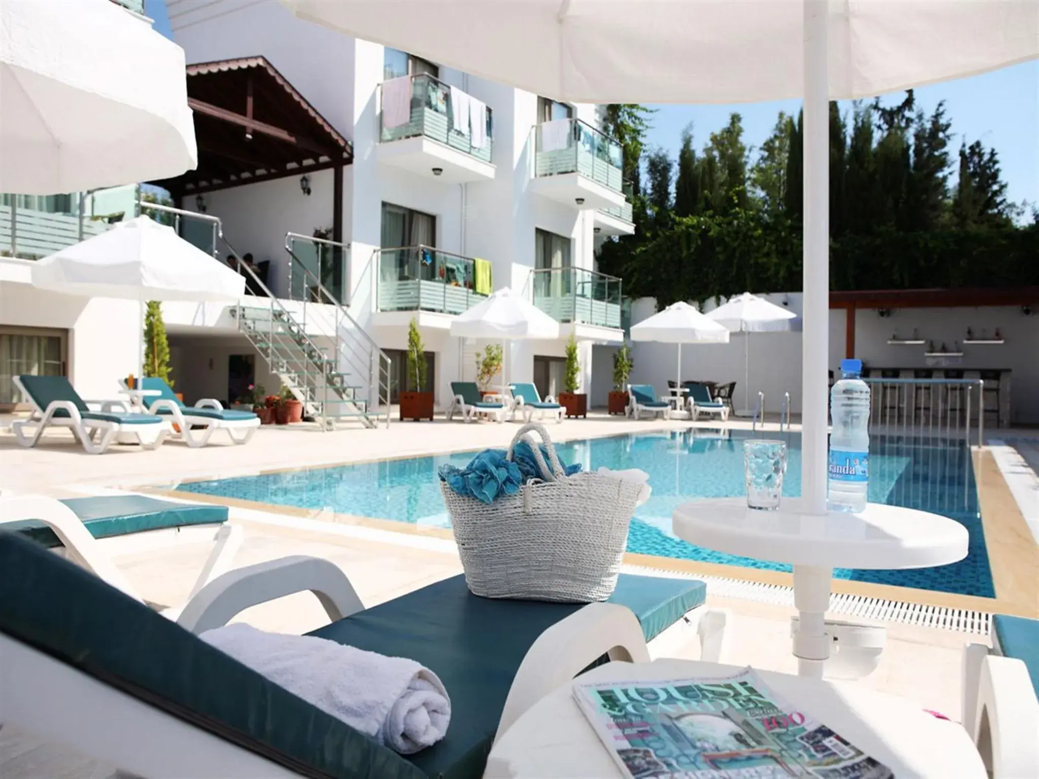 Swimming pool in Gun-Ay Hotel Swimming pool in Gun-Ay Hotel