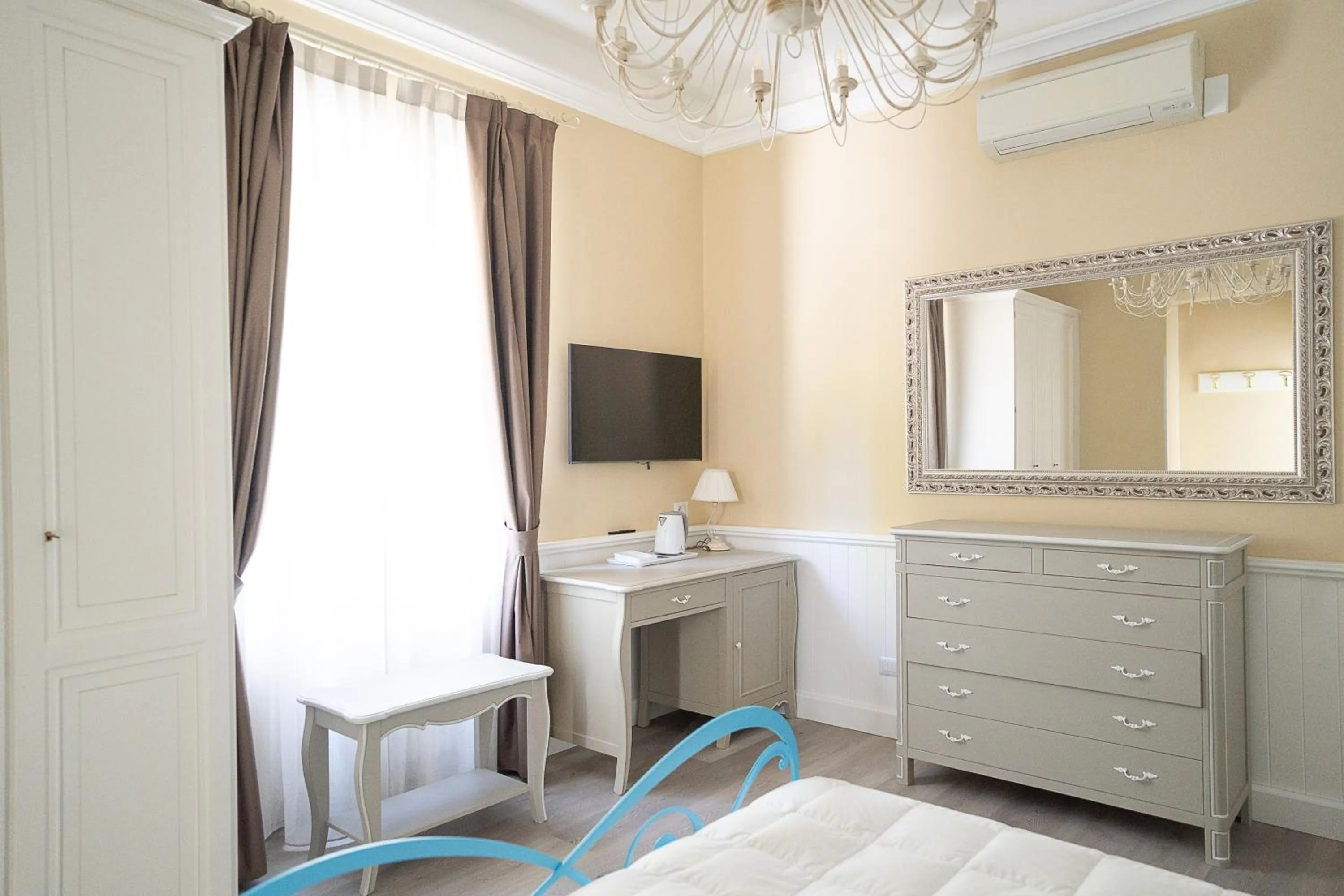 Bed in Hotel Bellonda