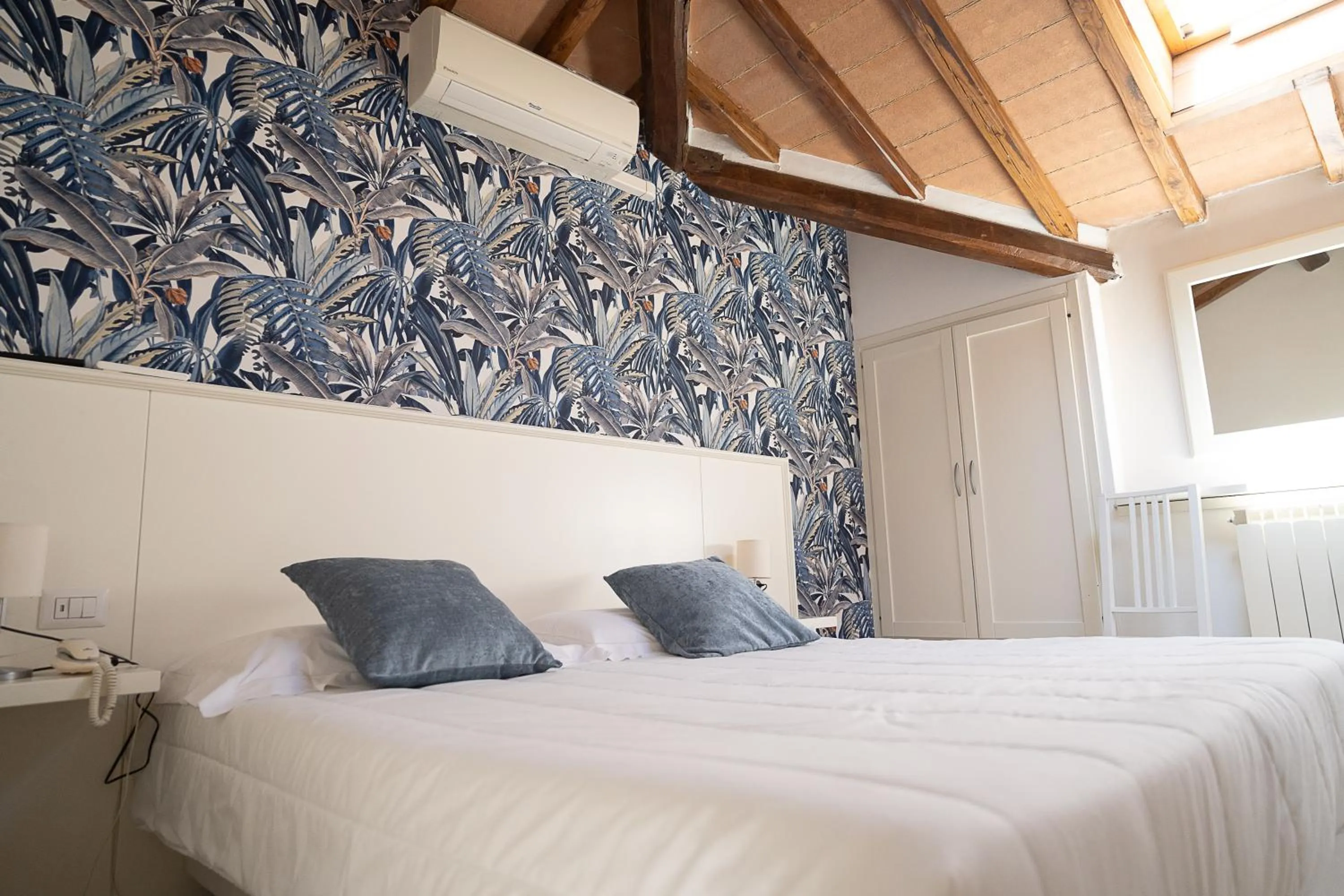 Bed in Hotel Bellonda