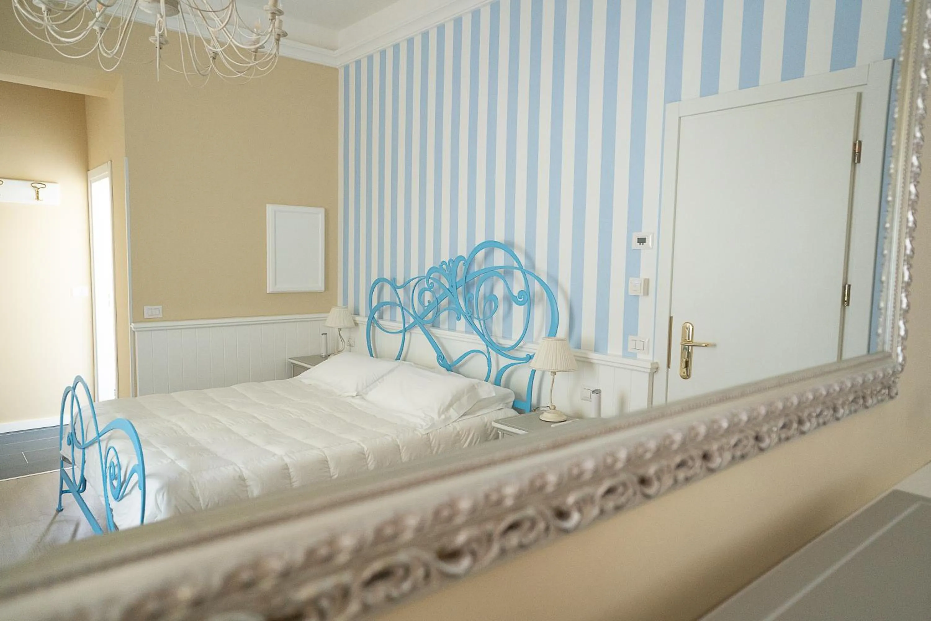 Bed in Hotel Bellonda