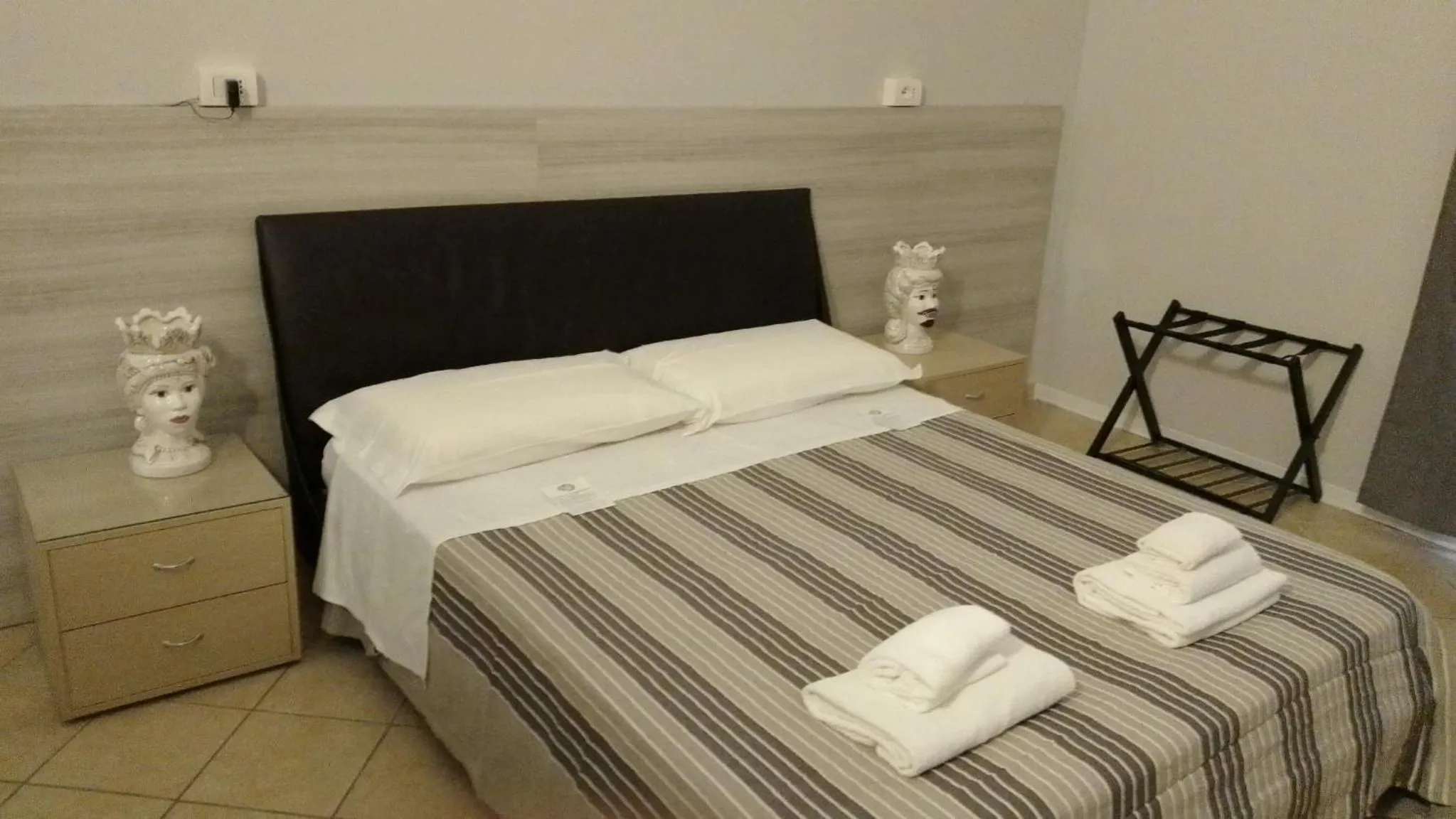 Photo of the whole room, Bed in Hotel Trieste
