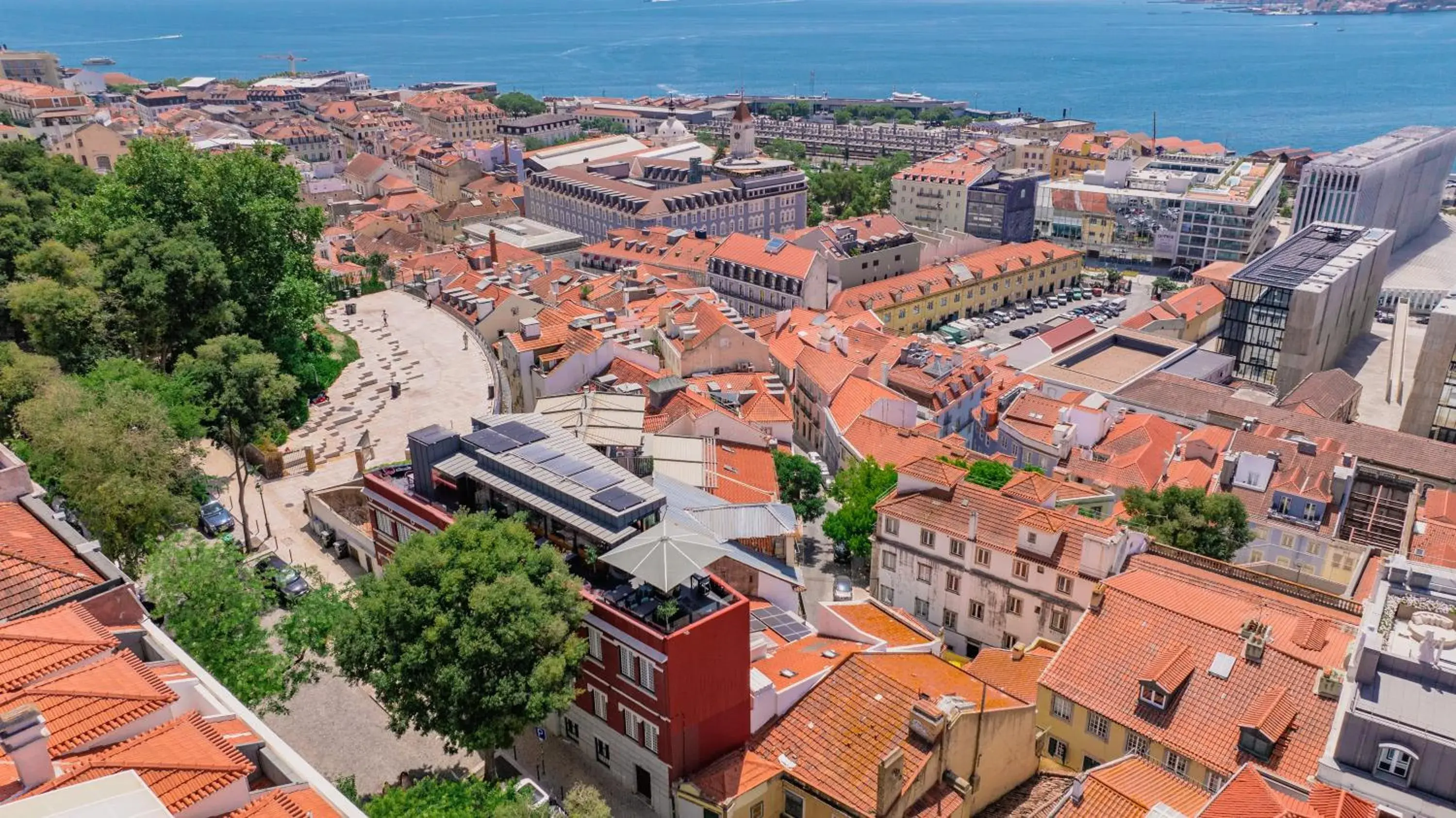 Property building in Monte Belvedere Hotel by Shiadu Property building in Monte Belvedere Hotel by Shiadu