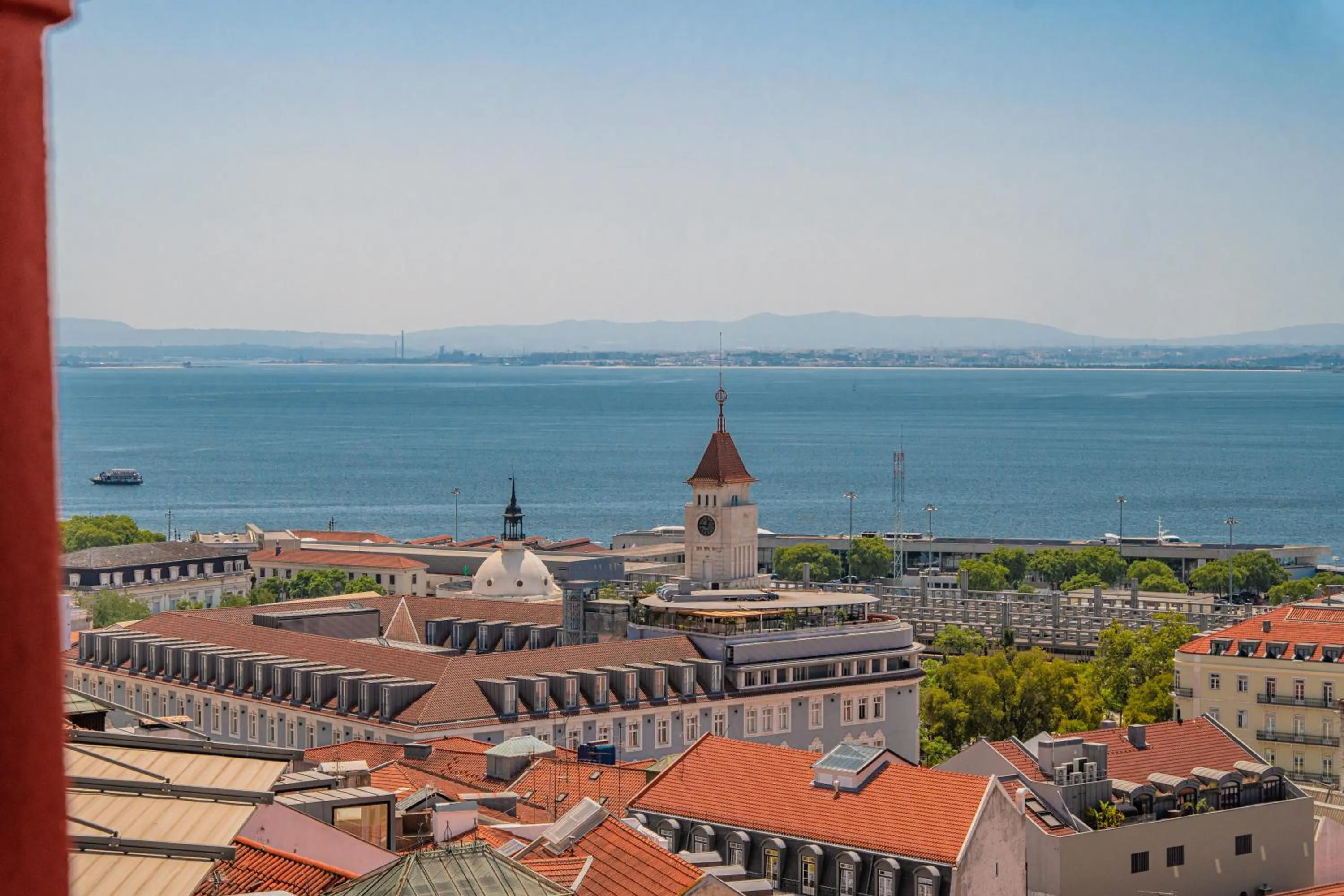 Day in Monte Belvedere Hotel by Shiadu