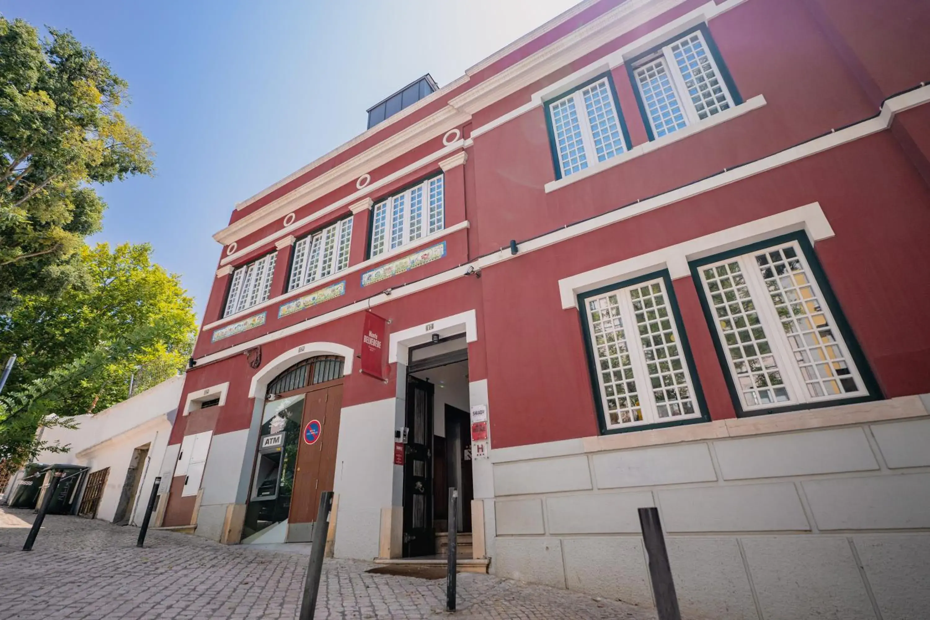 Property building in Monte Belvedere Hotel by Shiadu Property building in Monte Belvedere Hotel by Shiadu