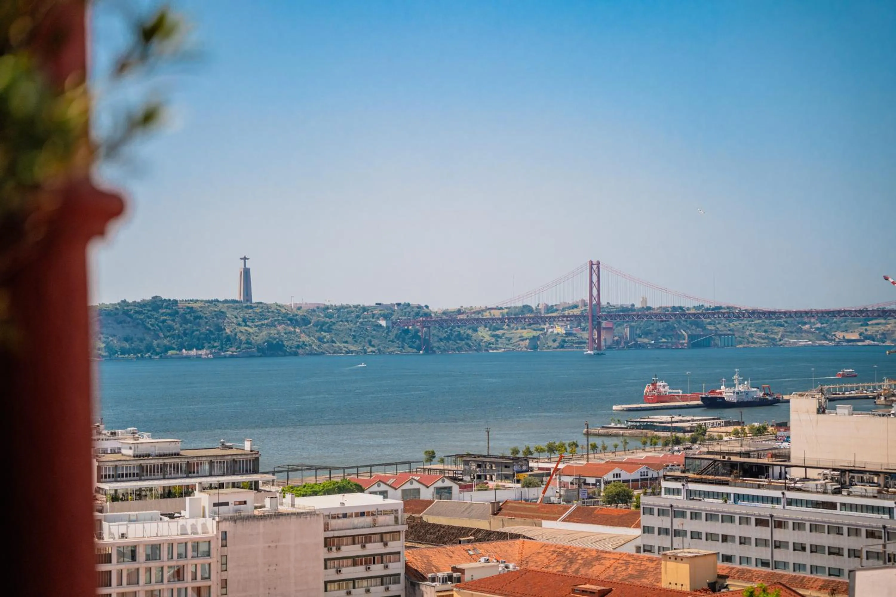 Nearby landmark in Monte Belvedere Hotel by Shiadu