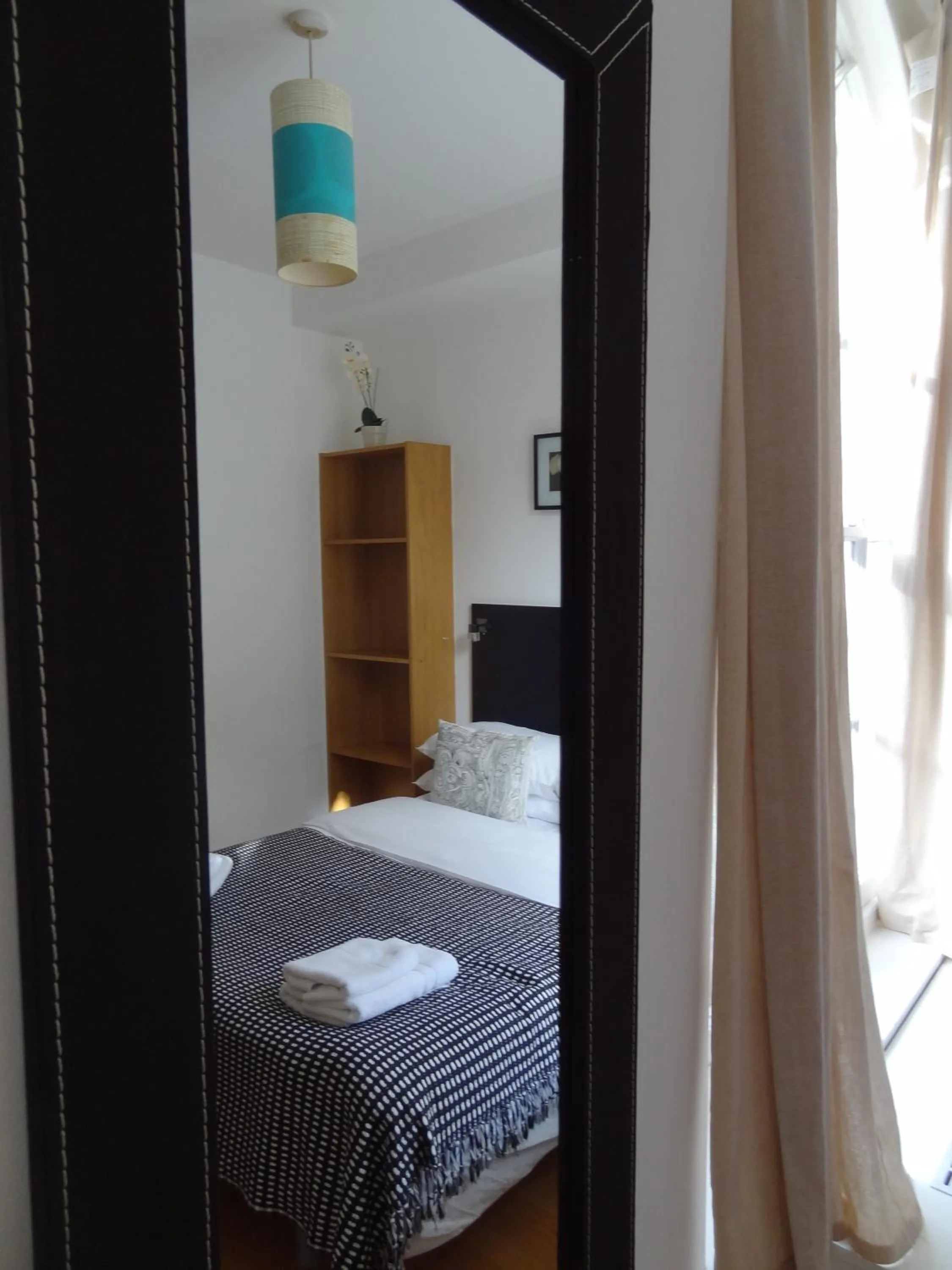 Bed in Studios2Let - North Gower