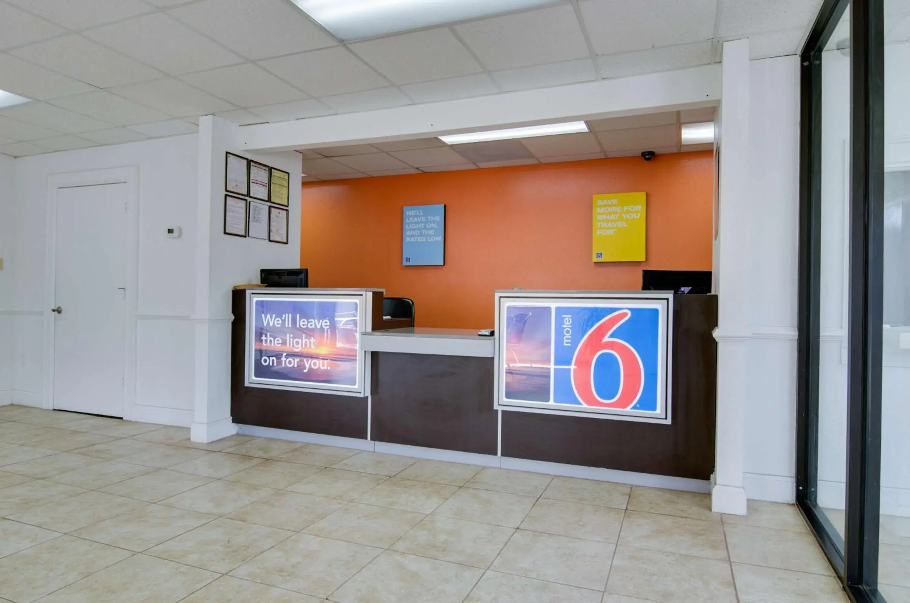 Lobby or reception in Motel 6-Atlanta, GA Lobby or reception in Motel 6-Atlanta, GA
