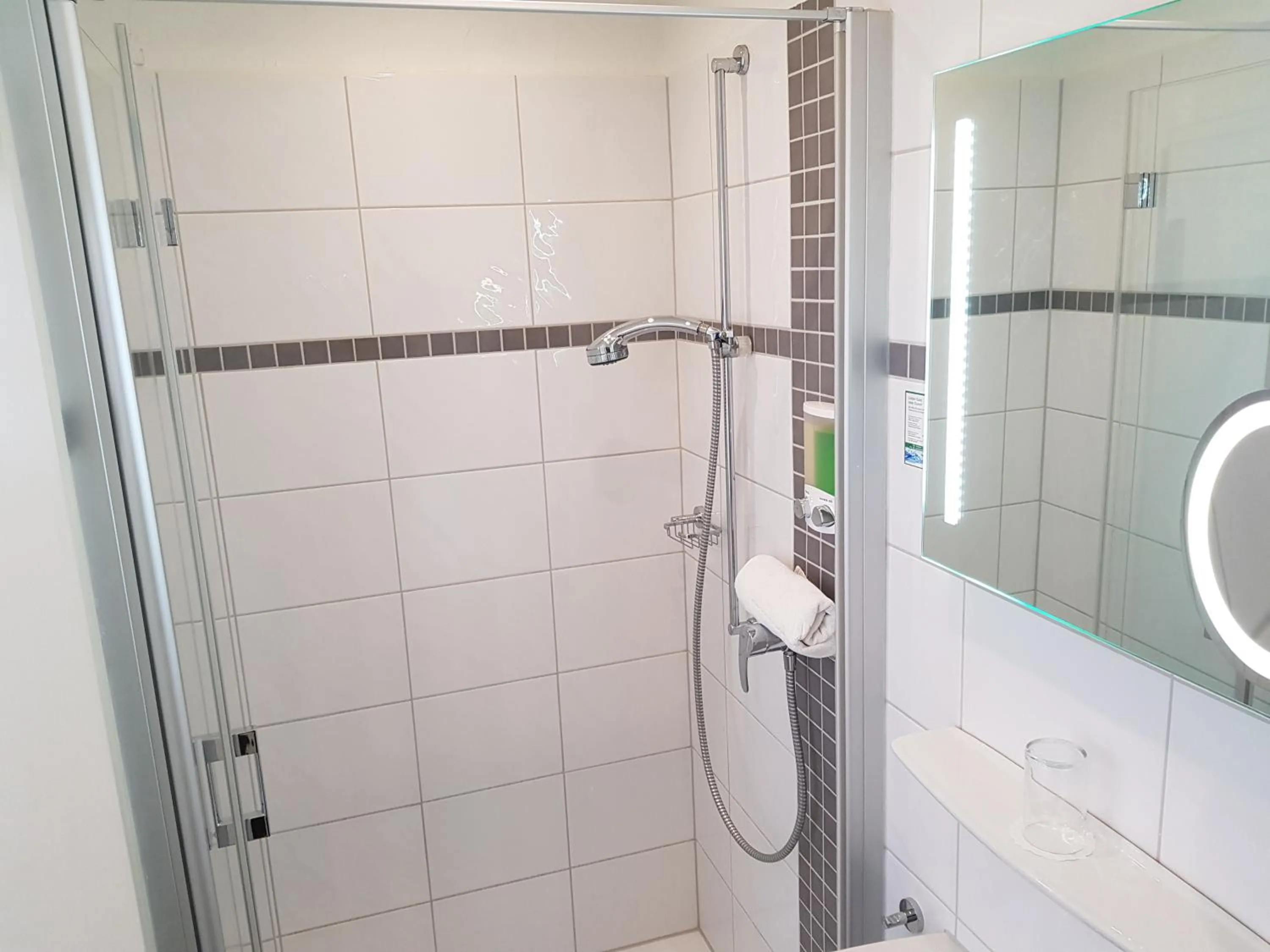 Bathroom in Hotel zum Anker