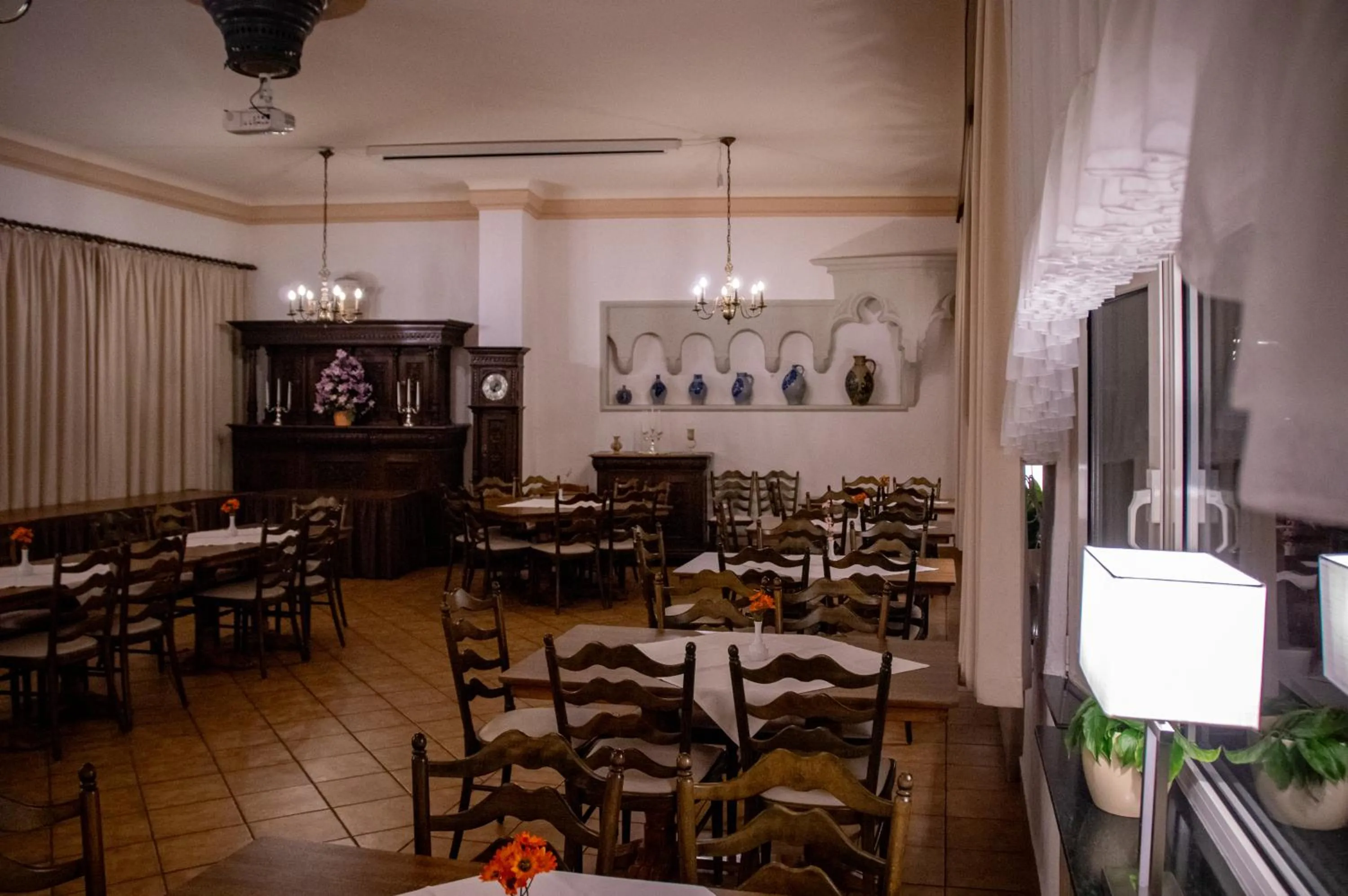 Restaurant/places to eat in Hotel zum Anker