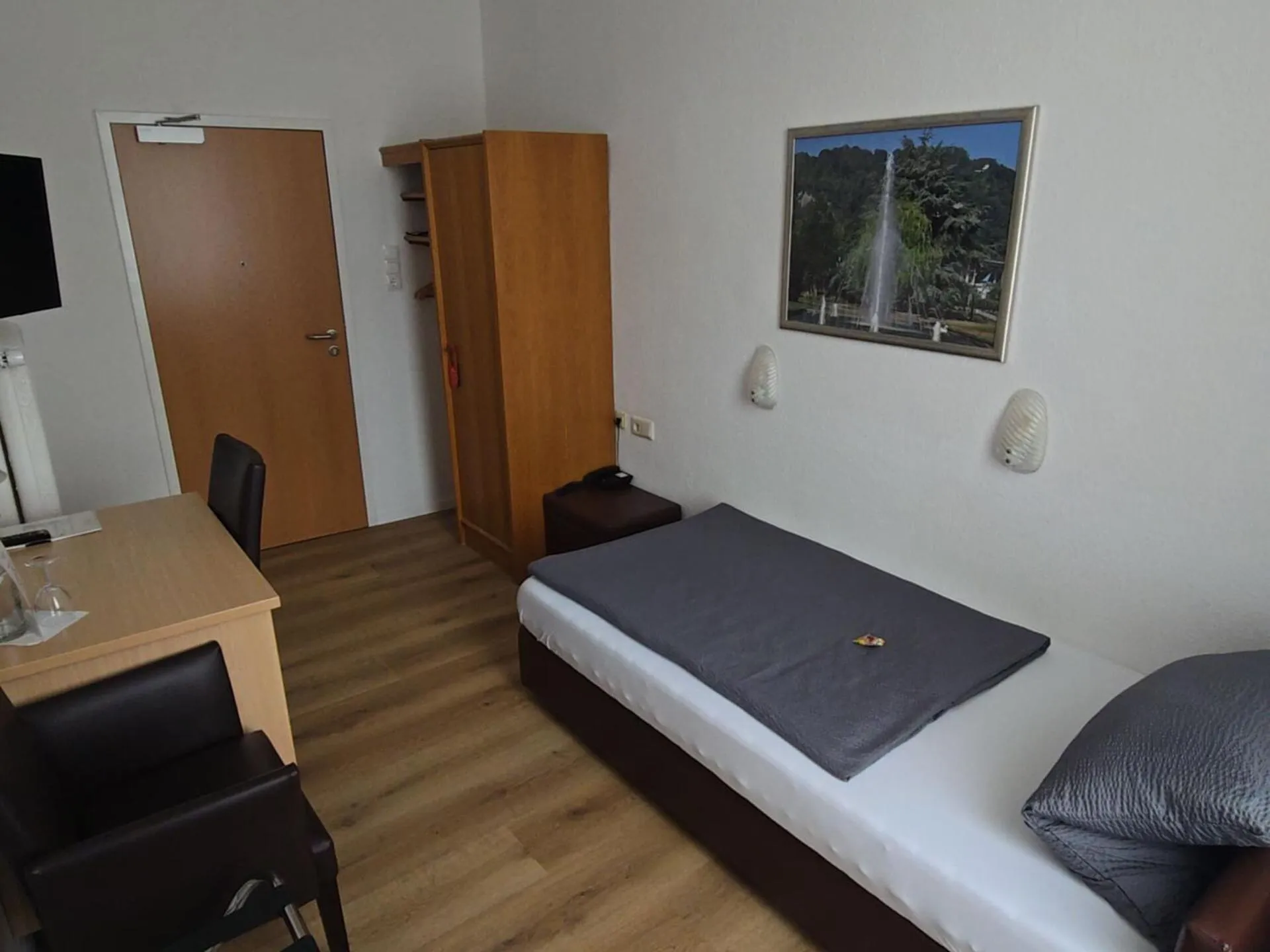 Photo of the whole room, Bed in Hotel zum Anker