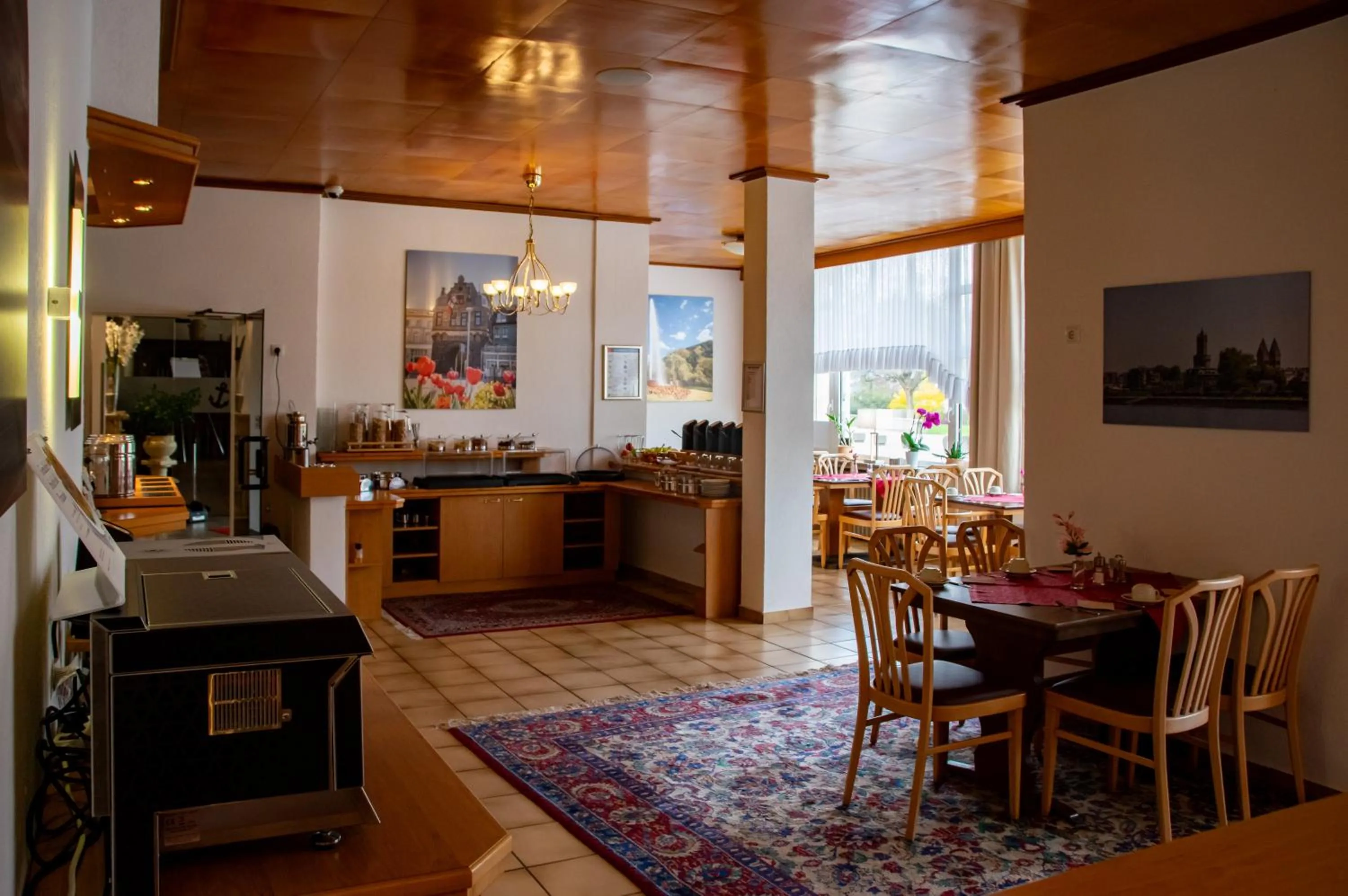 Restaurant/places to eat in Hotel zum Anker