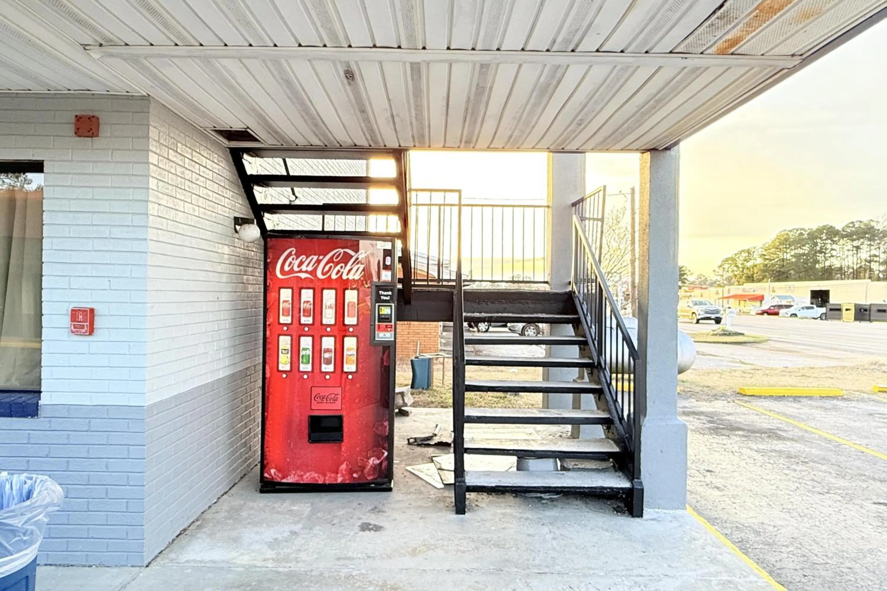 vending machine in OYO Hotel Williamston
