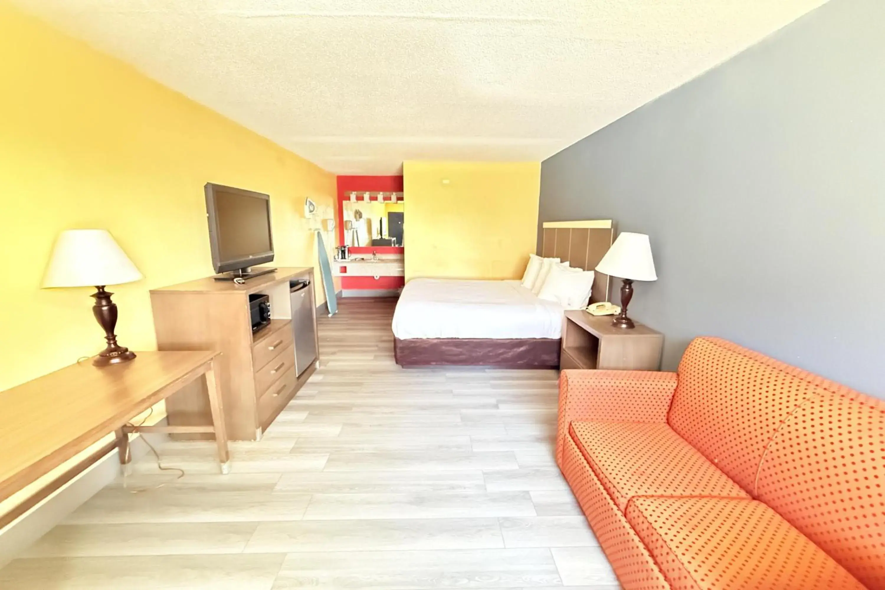 Bedroom, Bed in OYO Hotel Williamston Bedroom, Bed in OYO Hotel Williamston