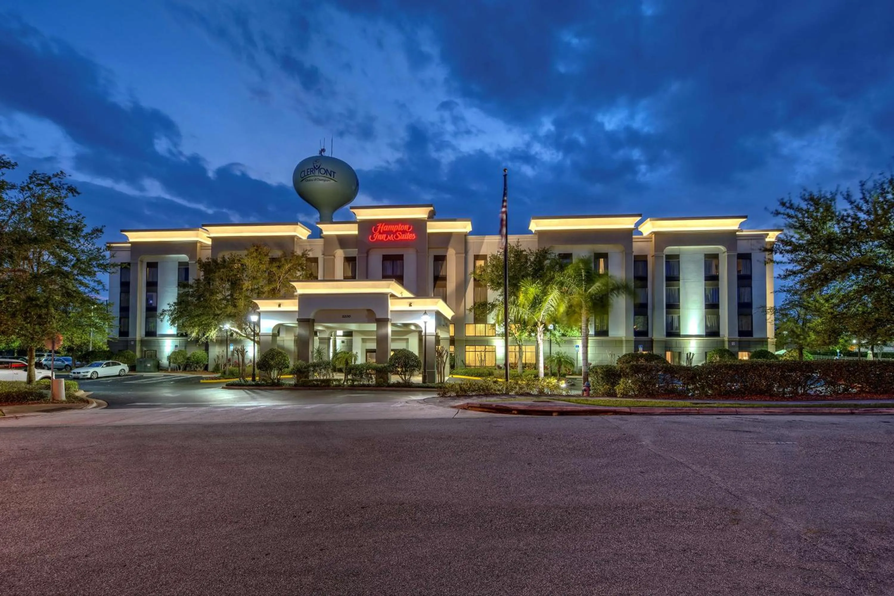 Property building in Hampton Inn & Suites Clermont