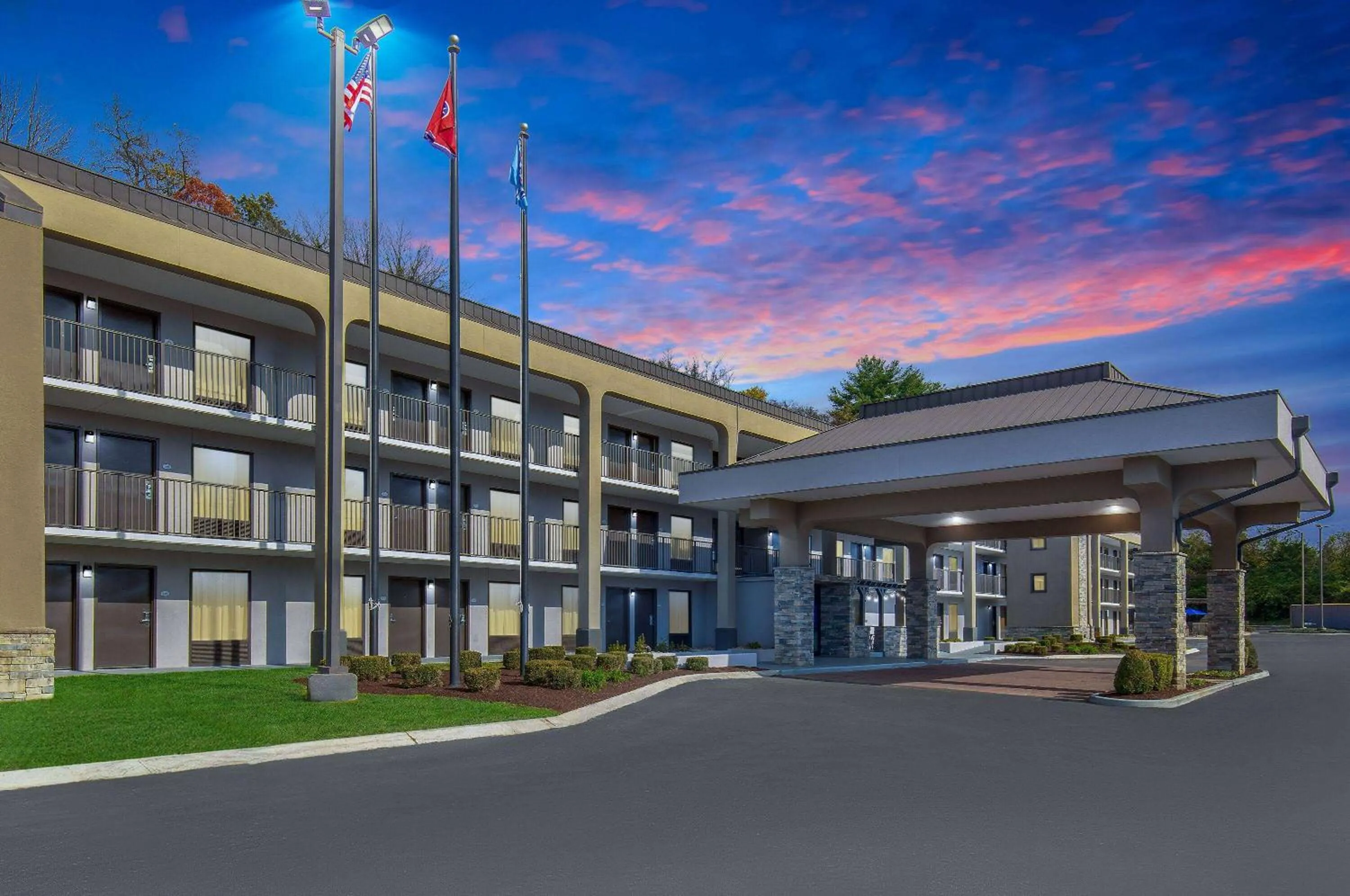 Property building in Baymont by Wyndham Nashville Airport