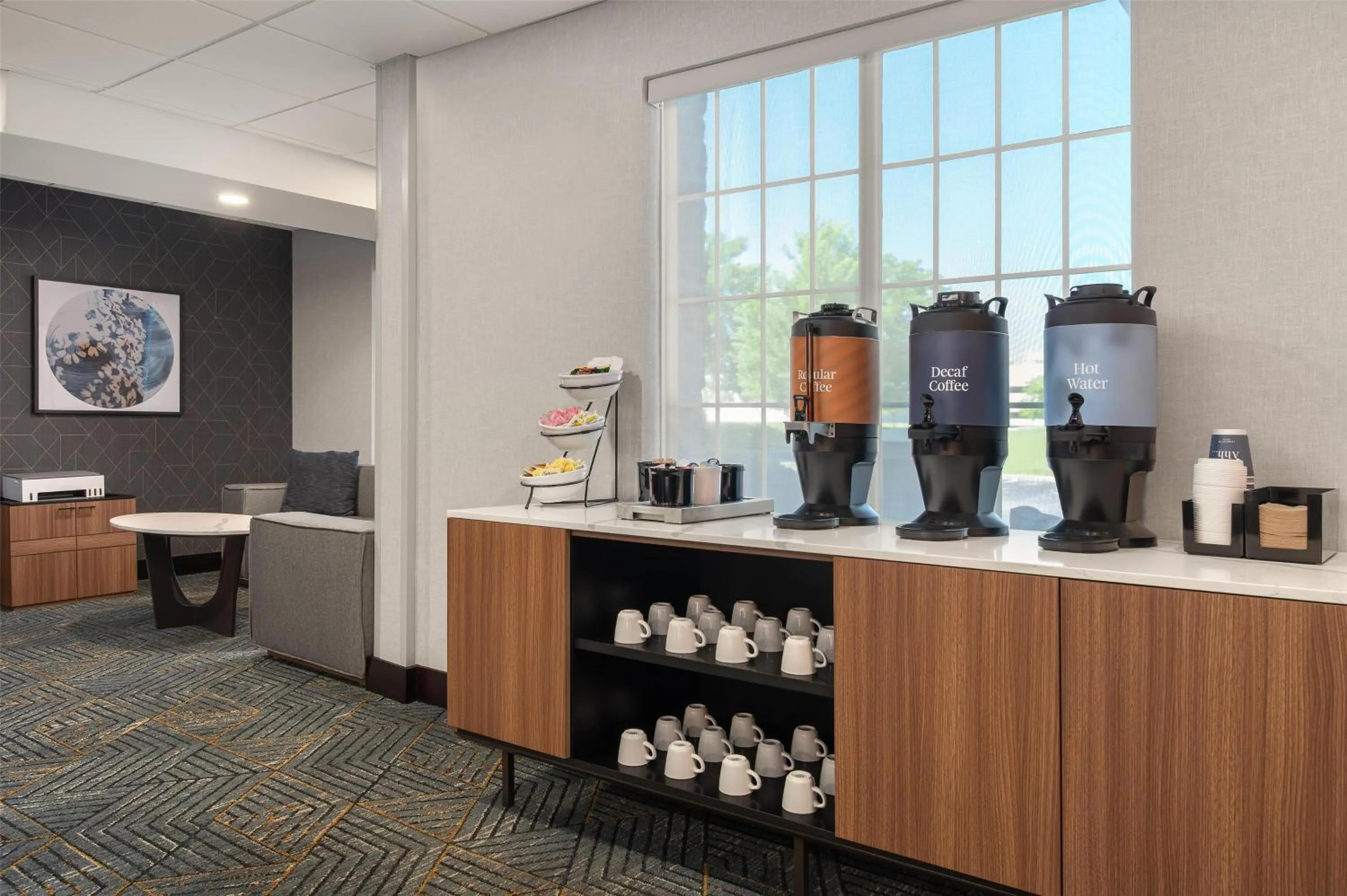 Dining area in Homewood Suites by Hilton Columbus/Polaris