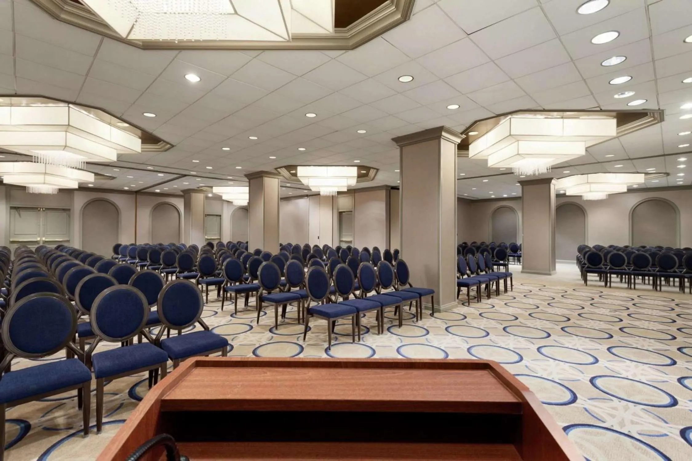 Meeting/conference room in DoubleTree by Hilton Newark Penn Station, NJ
