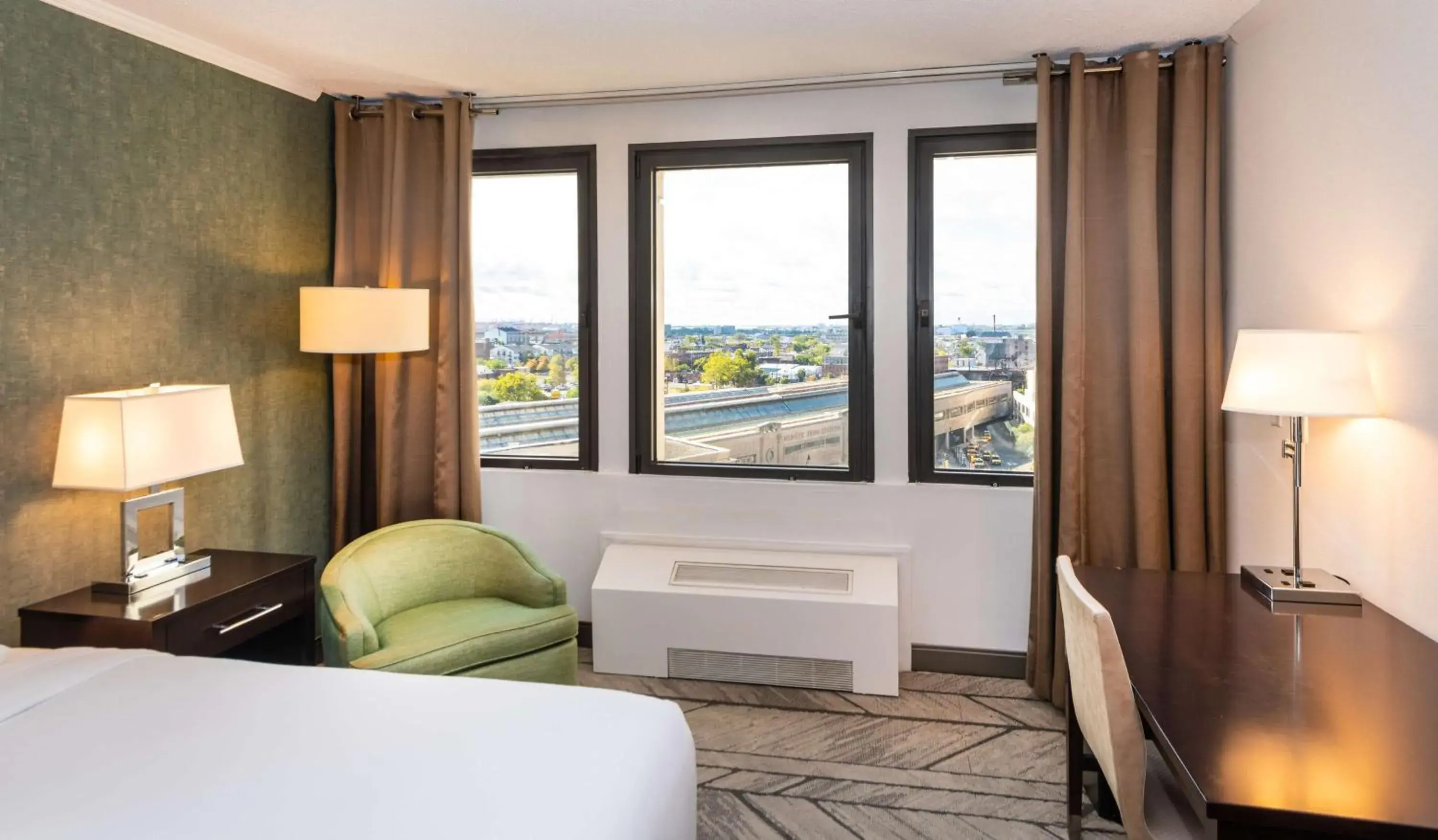 Bedroom, Bed in DoubleTree by Hilton Newark Penn Station, NJ Bedroom, Bed in DoubleTree by Hilton Newark Penn Station, NJ