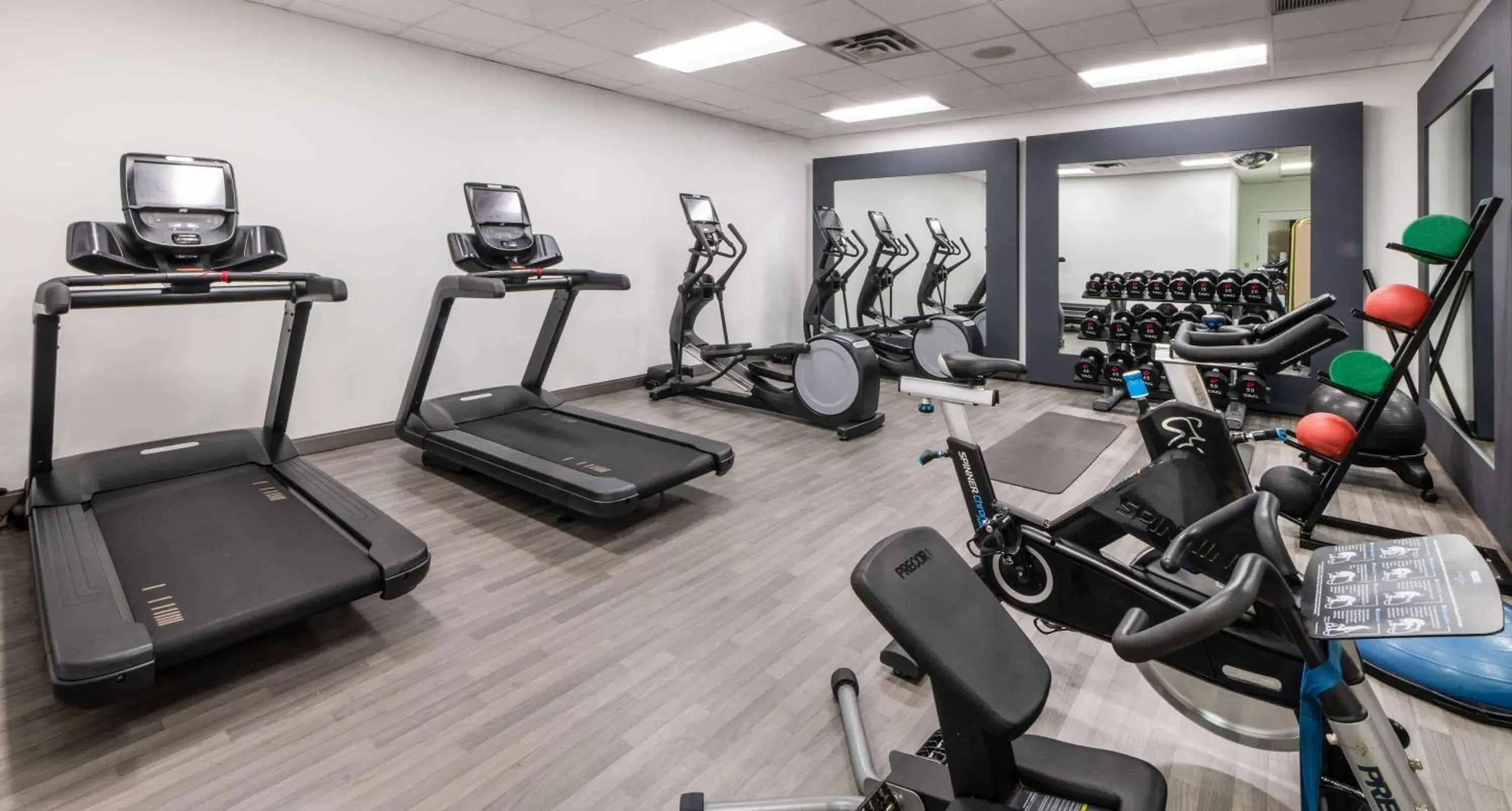 Fitness centre/facilities in DoubleTree by Hilton Newark Penn Station, NJ Fitness centre/facilities in DoubleTree by Hilton Newark Penn Station, NJ
