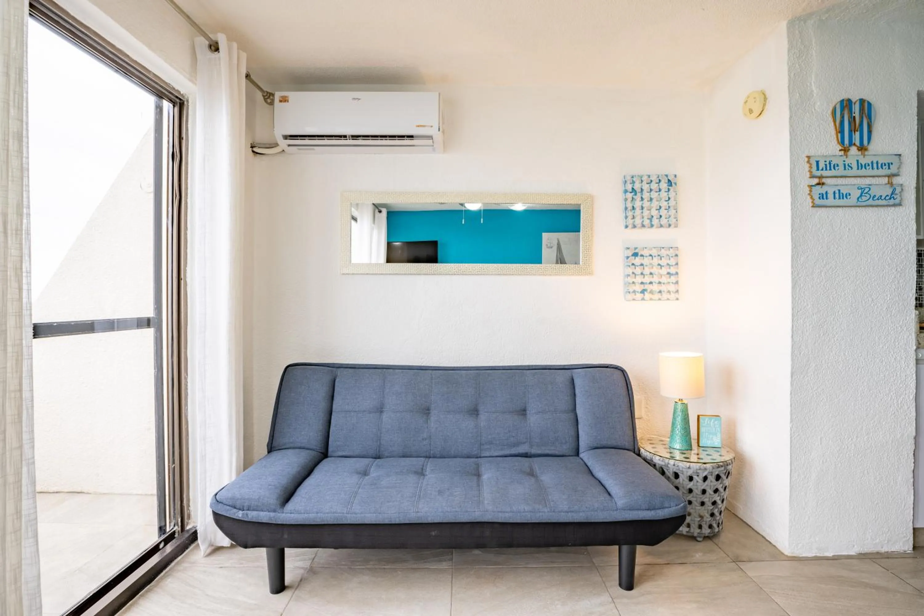 Living room in Cancun Ocean view
