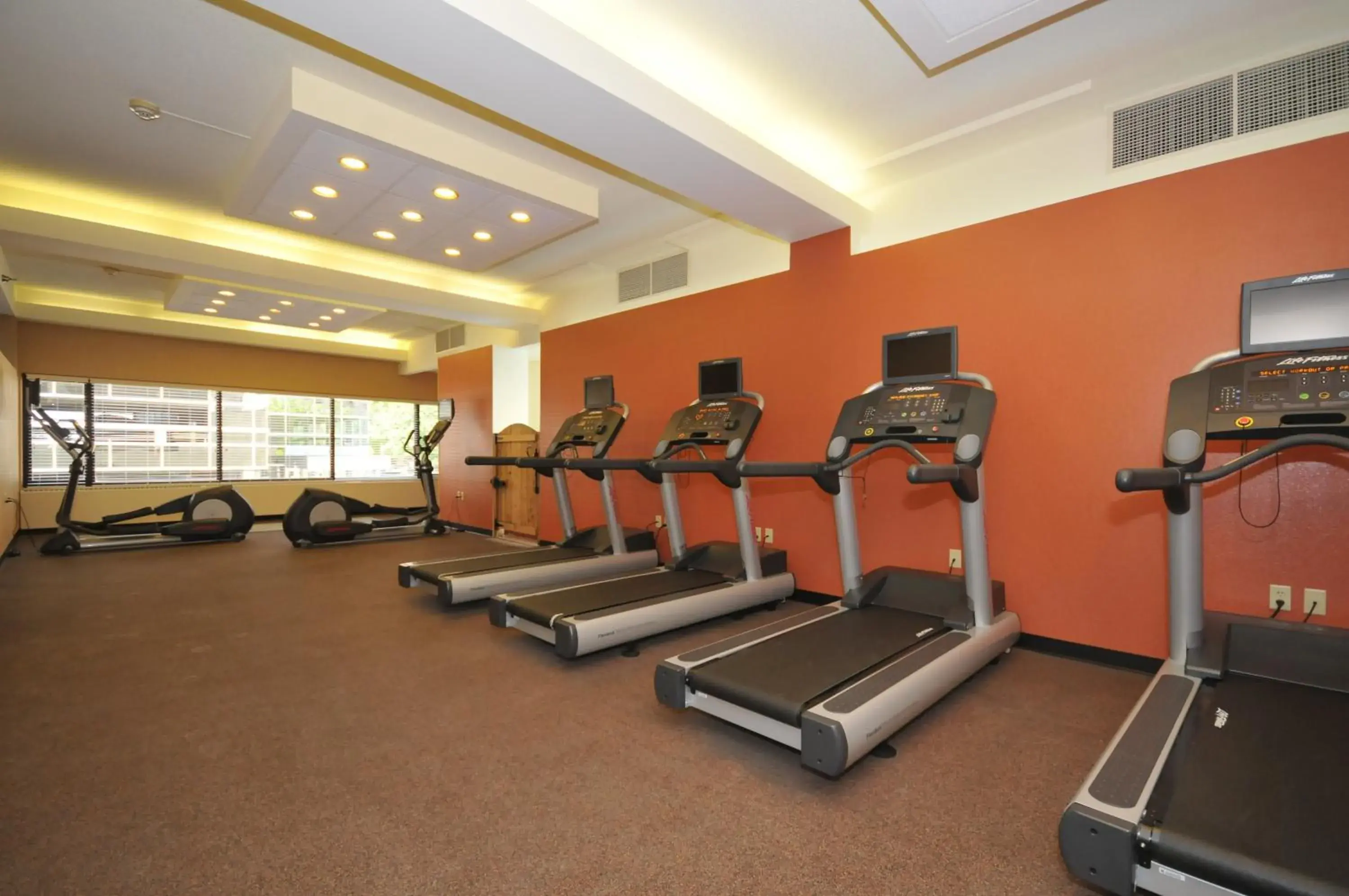 Fitness centre/facilities in Kahler Inn and Suites Fitness centre/facilities in Kahler Inn and Suites
