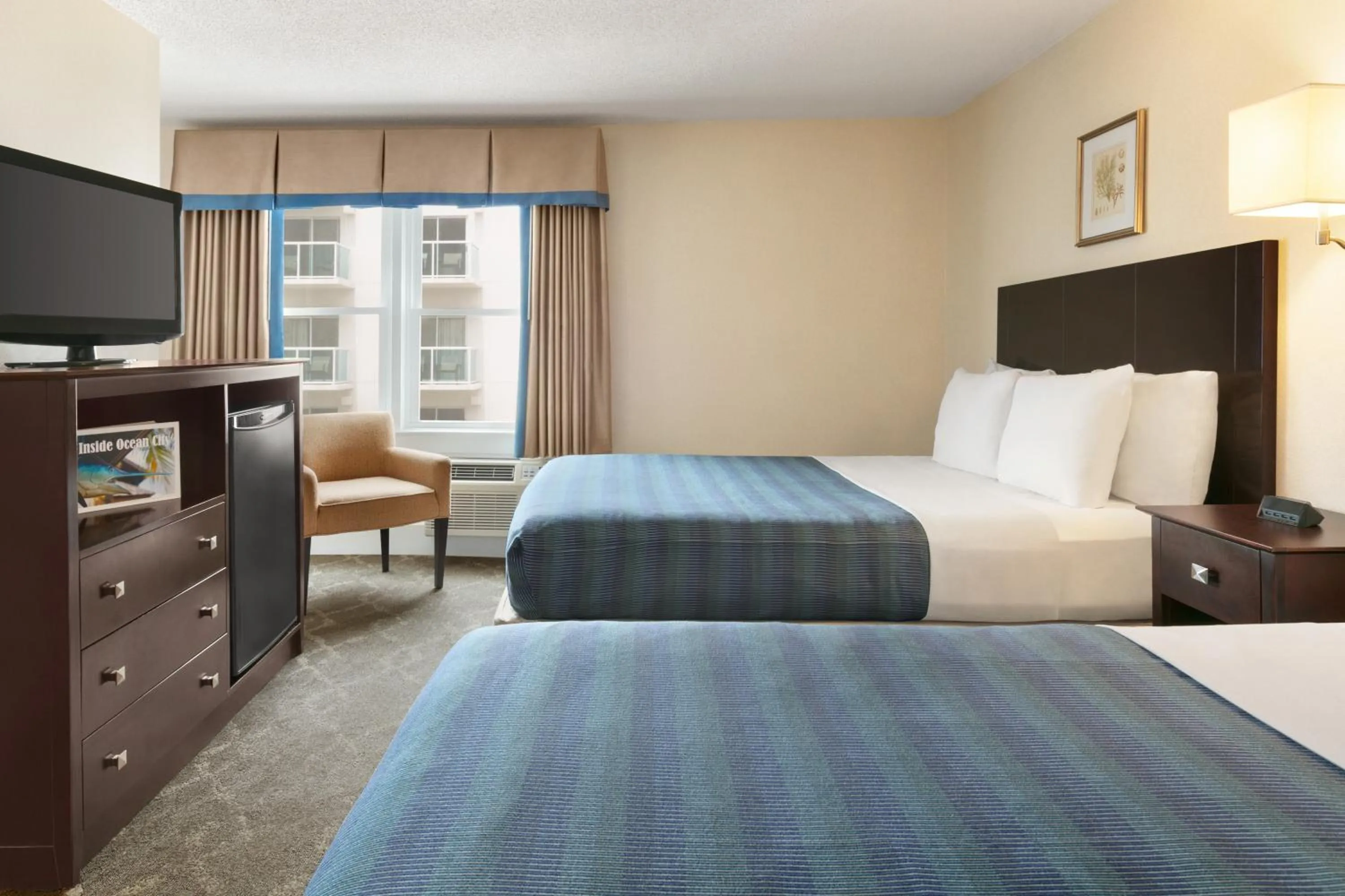 Bedroom, Bed in Harrison Hall Hotel