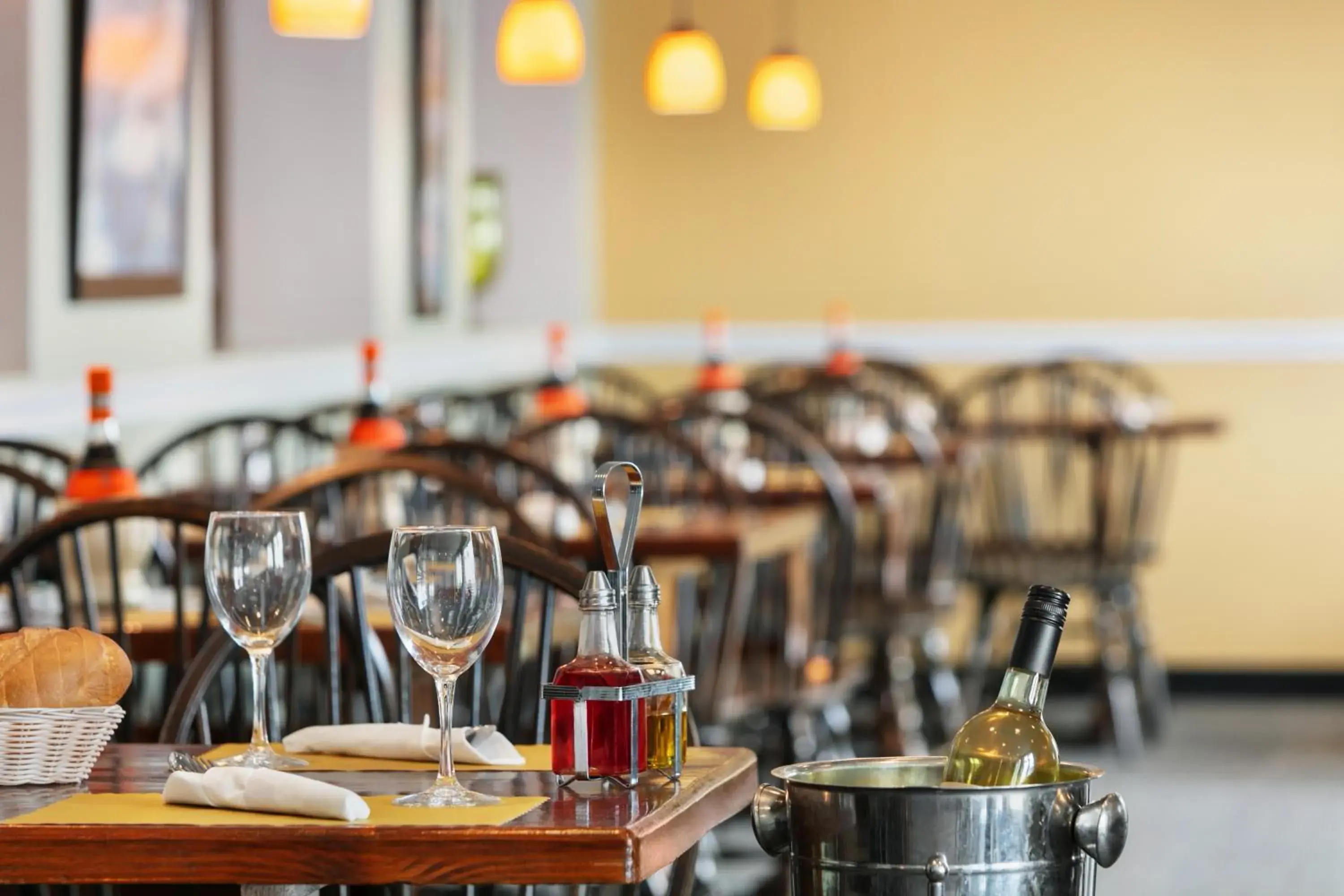 Restaurant/places to eat in Harrison Hall Hotel Restaurant/places to eat in Harrison Hall Hotel