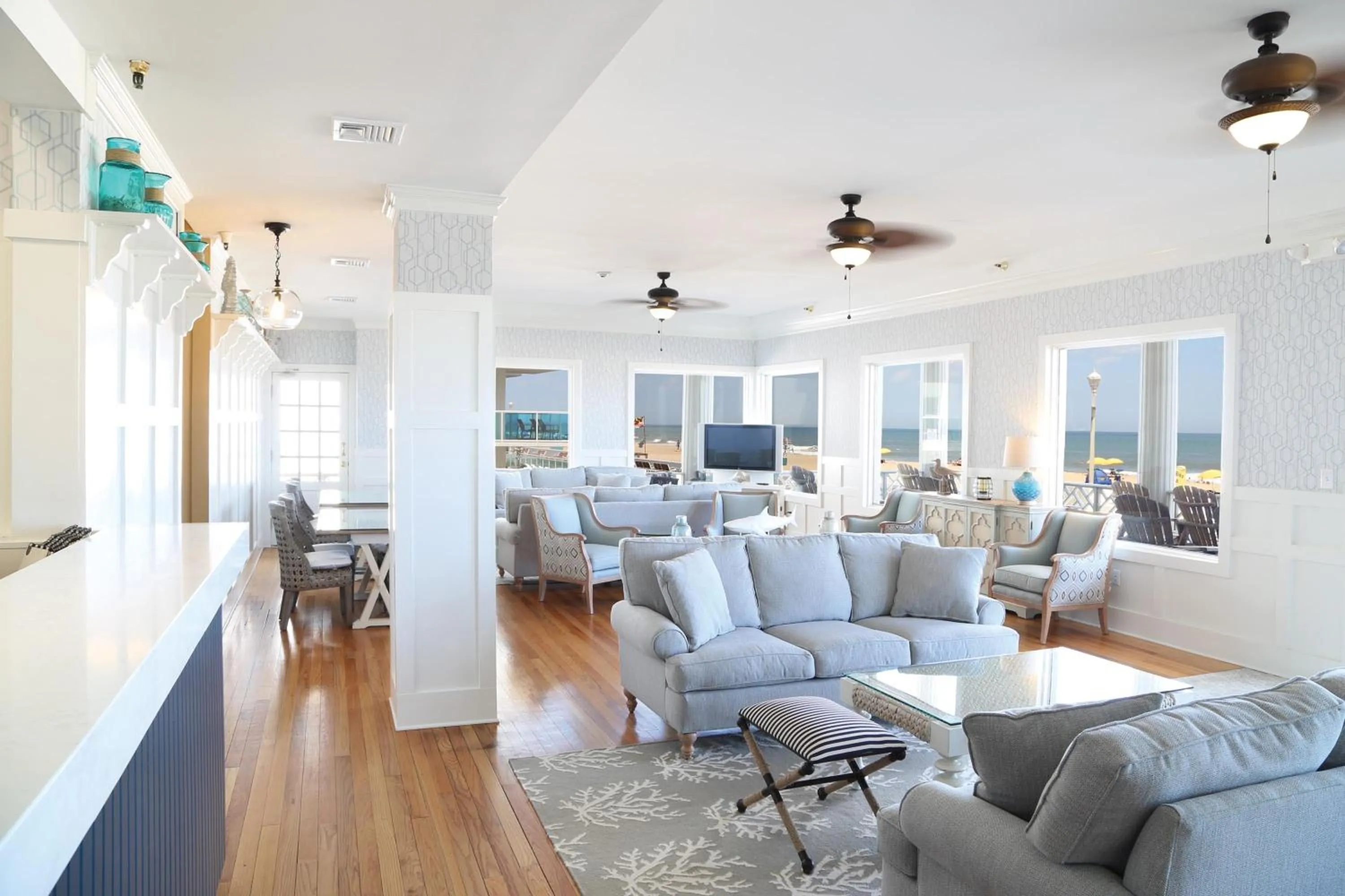 Lobby or reception in Harrison Hall Hotel