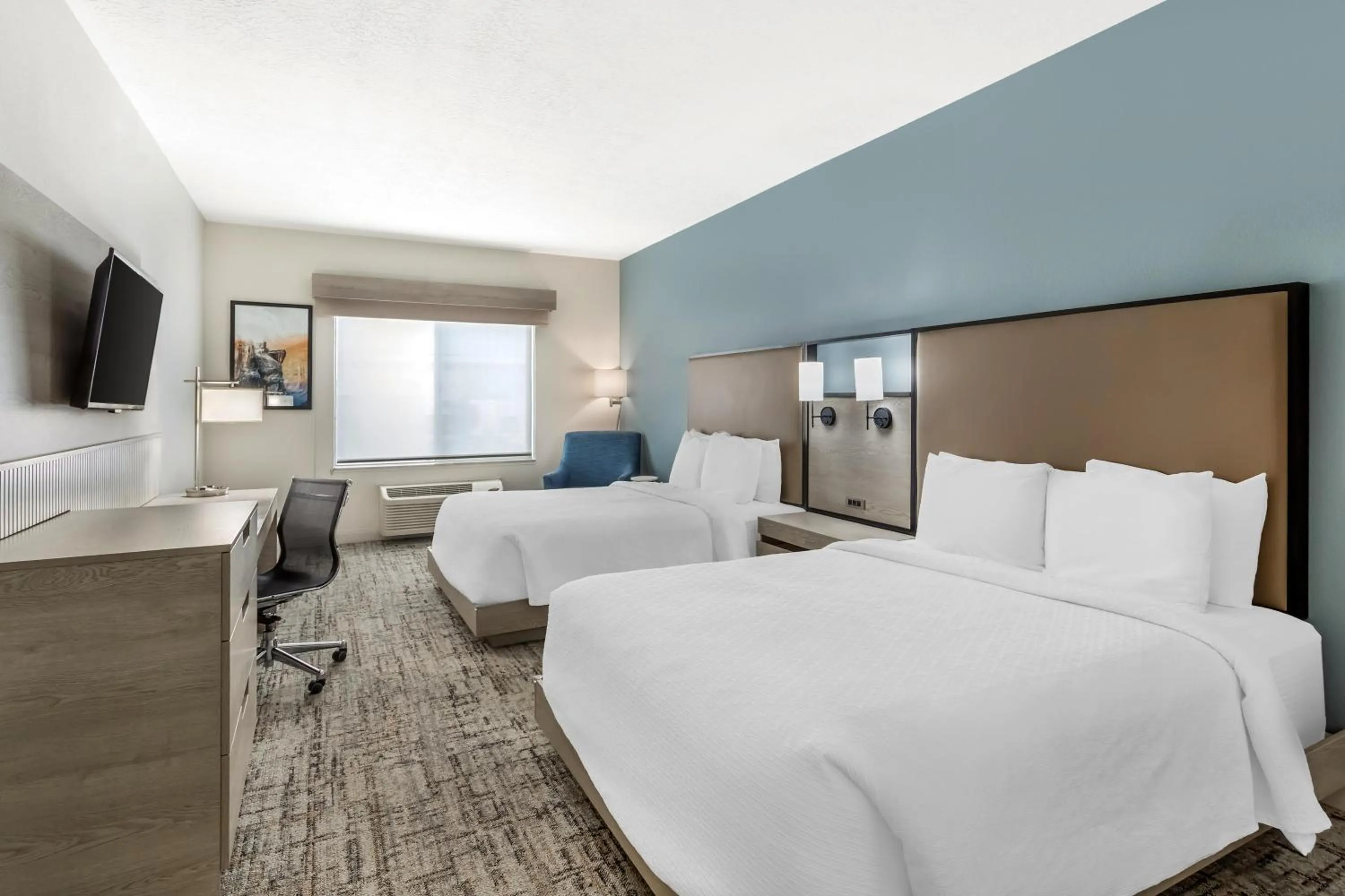 Bedroom, Bed in Best Western Plus Airport Inn & Suites