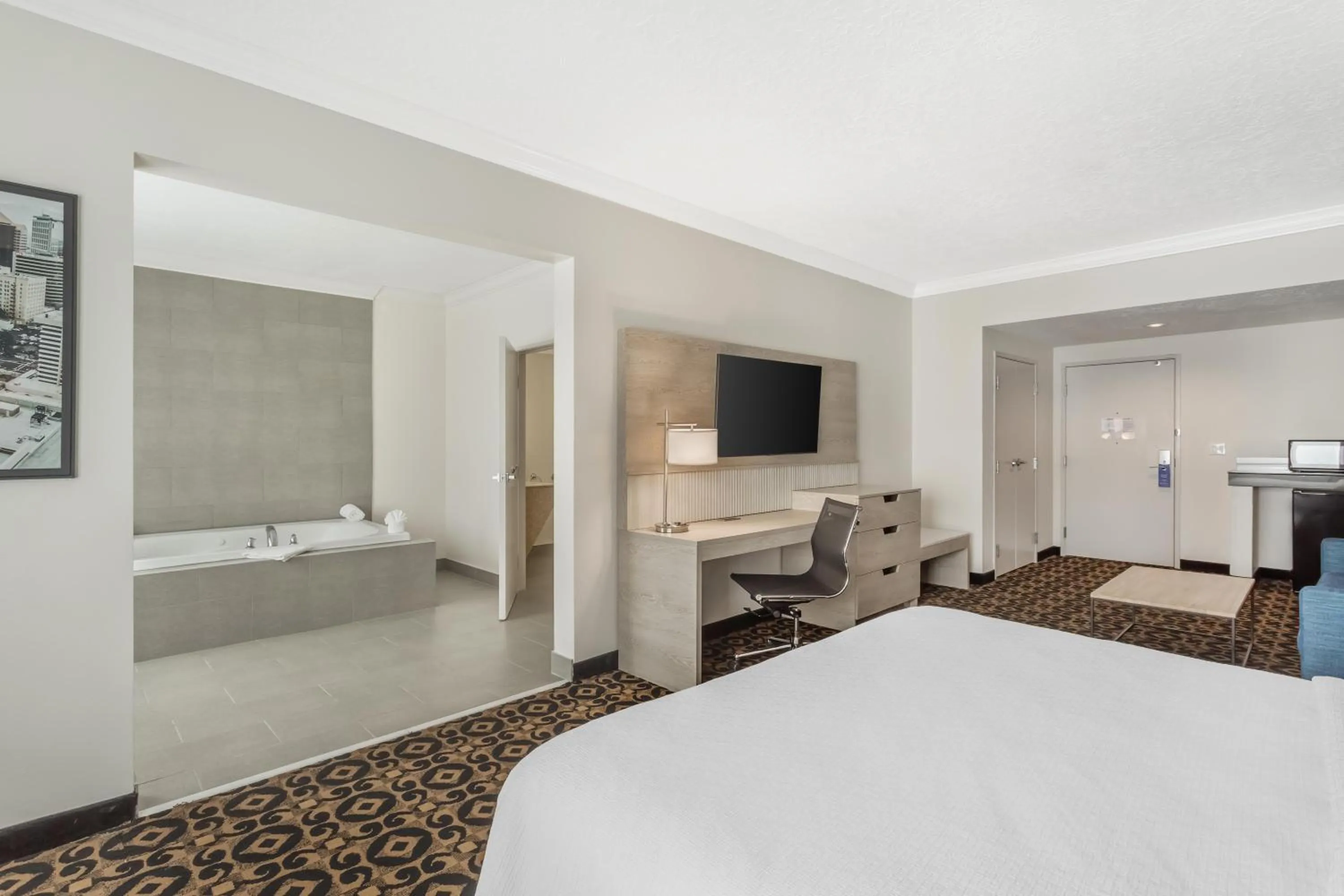 Bedroom, Bed in Best Western Plus Airport Inn & Suites