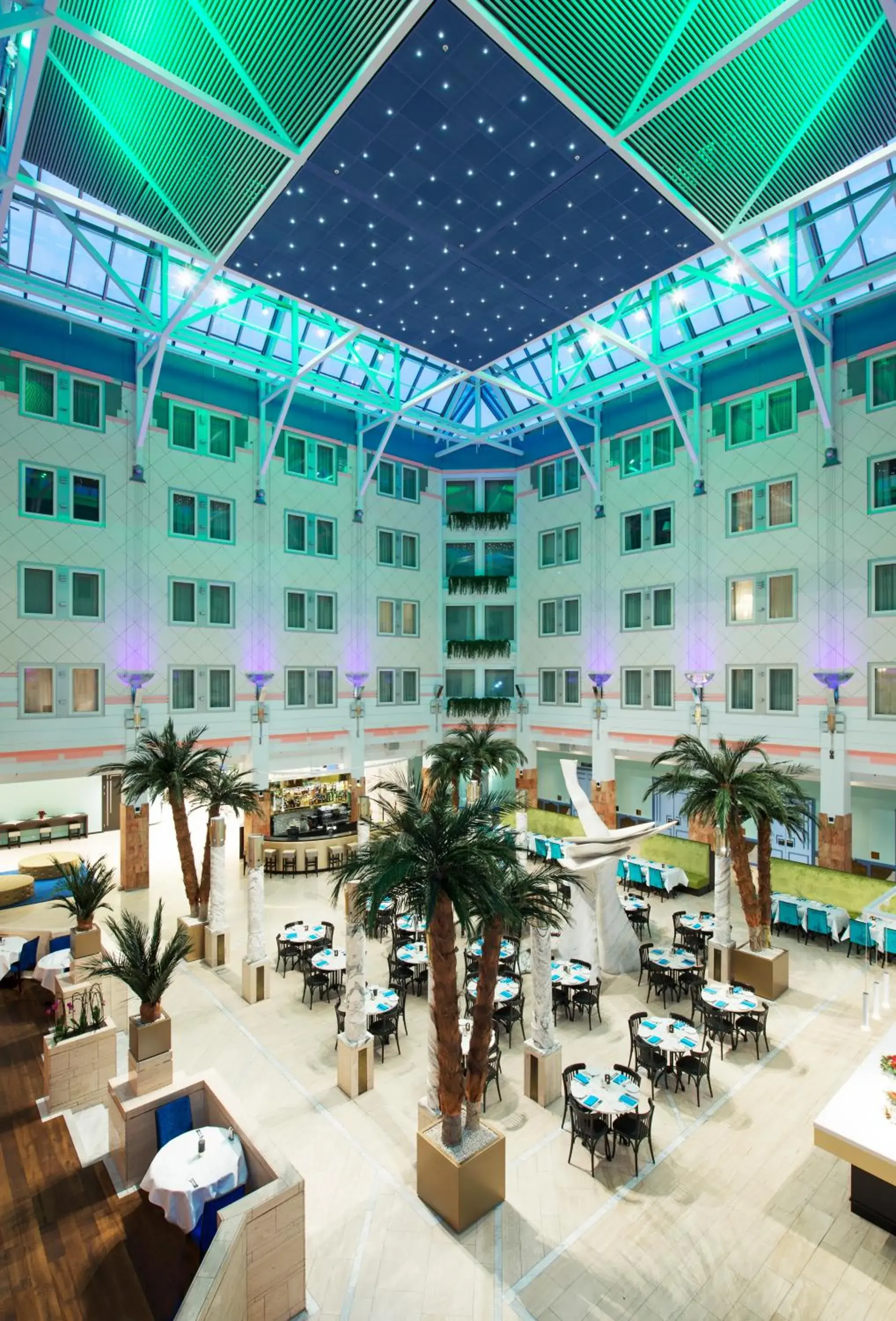 Restaurant/places to eat in Thon Hotel Oslofjord Restaurant/places to eat in Thon Hotel Oslofjord